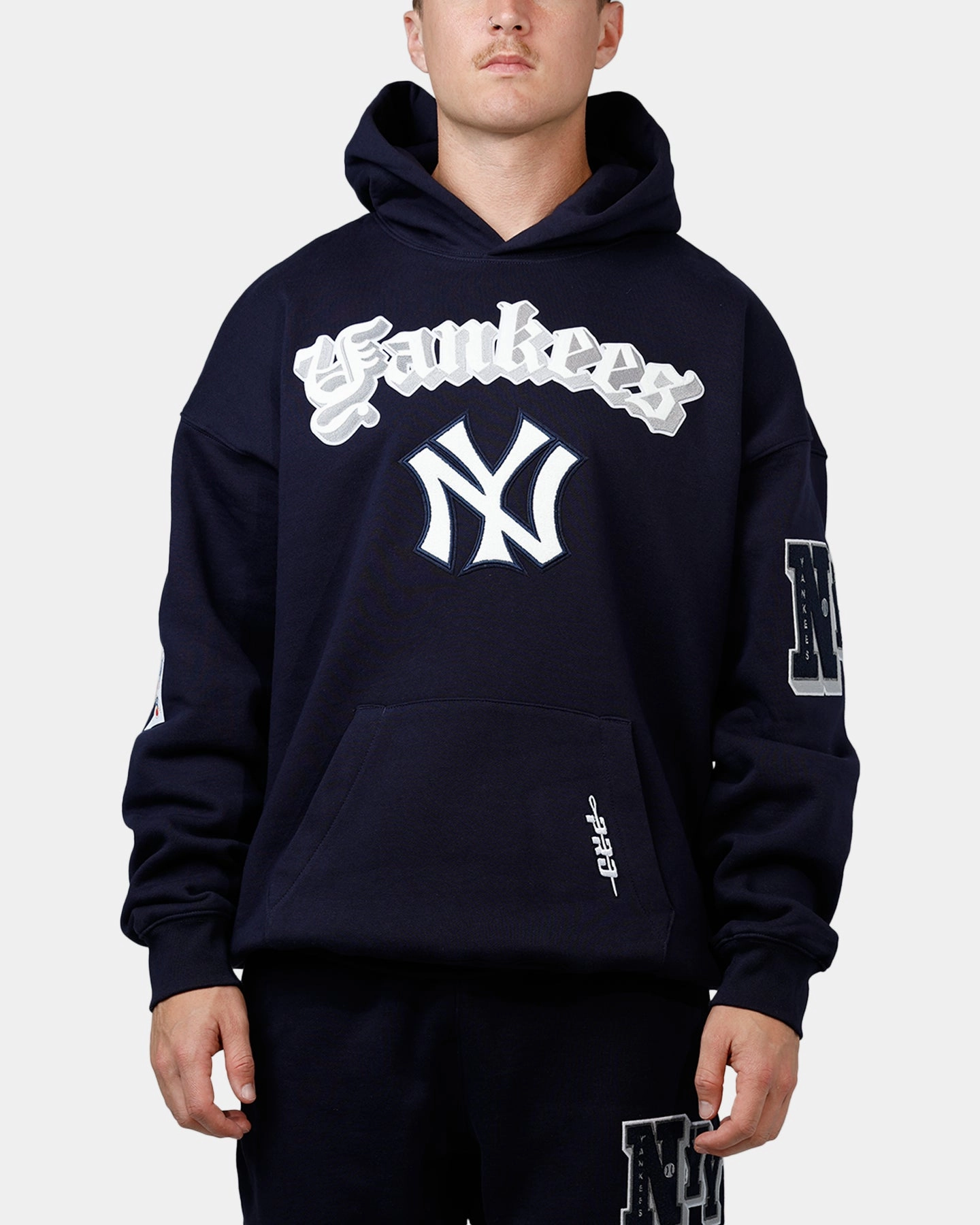 Commemorate Pro Standard New York Yankees Best Of Hoodie Navy