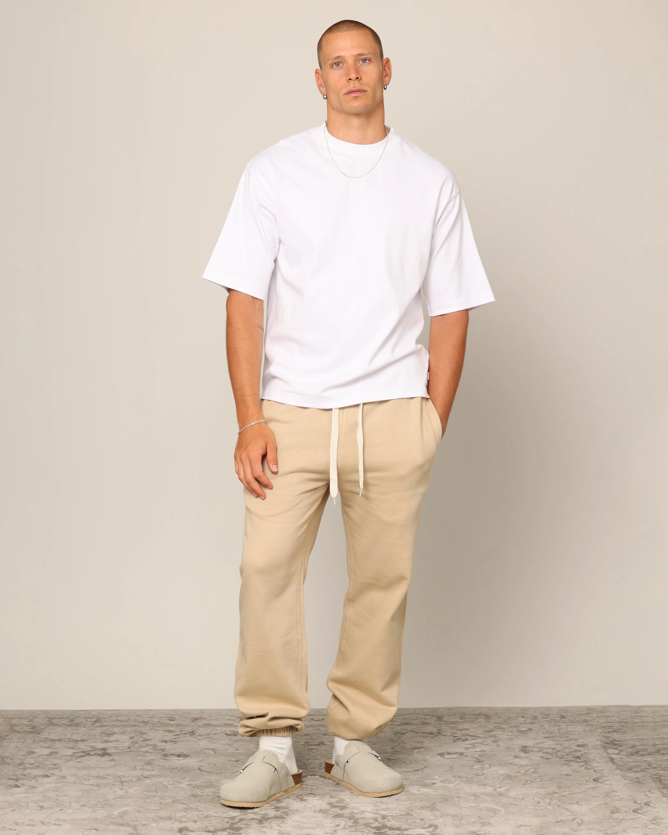 Carr?? Blanc Boxy T-Shirt White Comfortable Casual Easy-Going Style