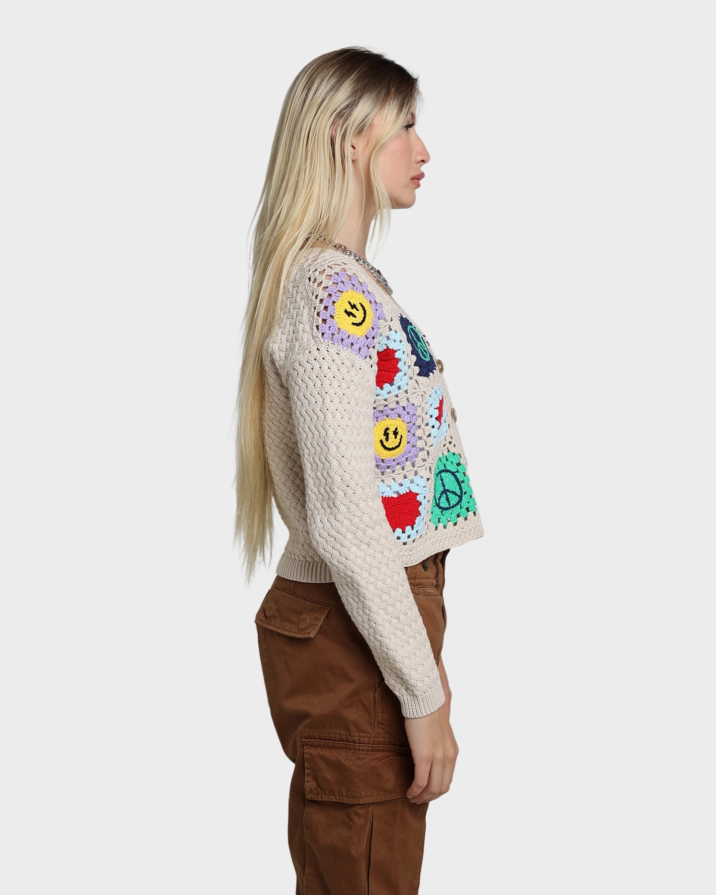 GUESS Originals Women's GUESS Originals X J Balvin Crochet Cardigan Herb Tan Multi campers