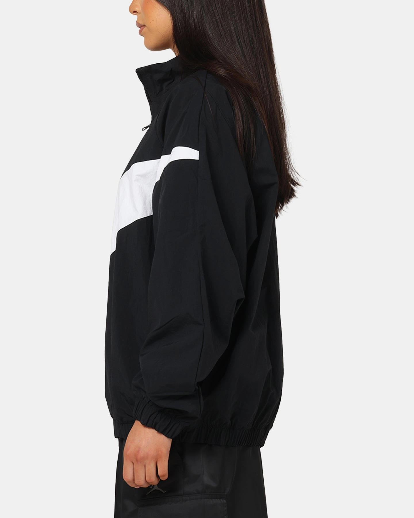 Practical Wear Nike Women's Sportswear Logo Oversized Track Jacket Black/Black/White