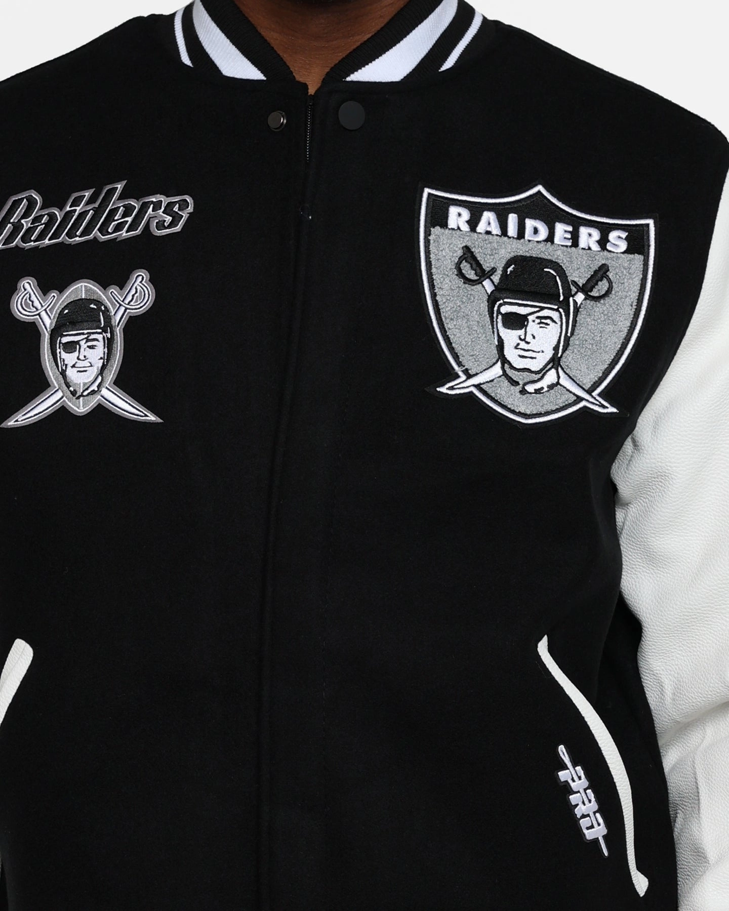 Pro Standard Oakland Raiders Wool Varsity Jacket Black/White Range single layer