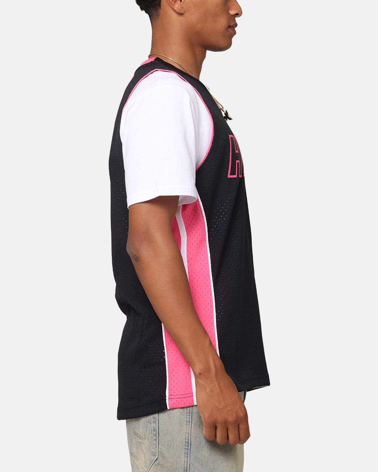 Tagless Comfort Mitchell & Ness Miami Heat Dwyane Wade 'Volt' 2005 Swing Jersey Black/Pink