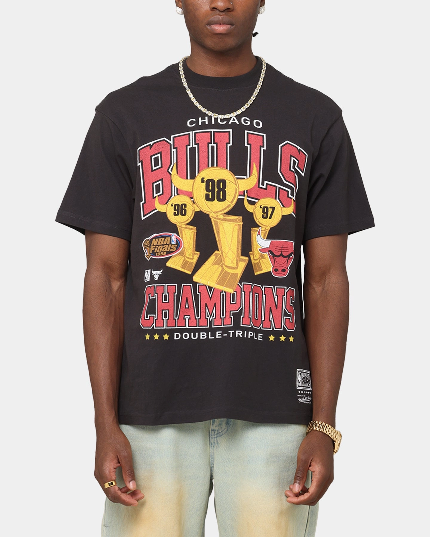 Self Fabric Tape Mitchell & Ness Chicago Bulls Pinnacle T-Shirt Faded Black