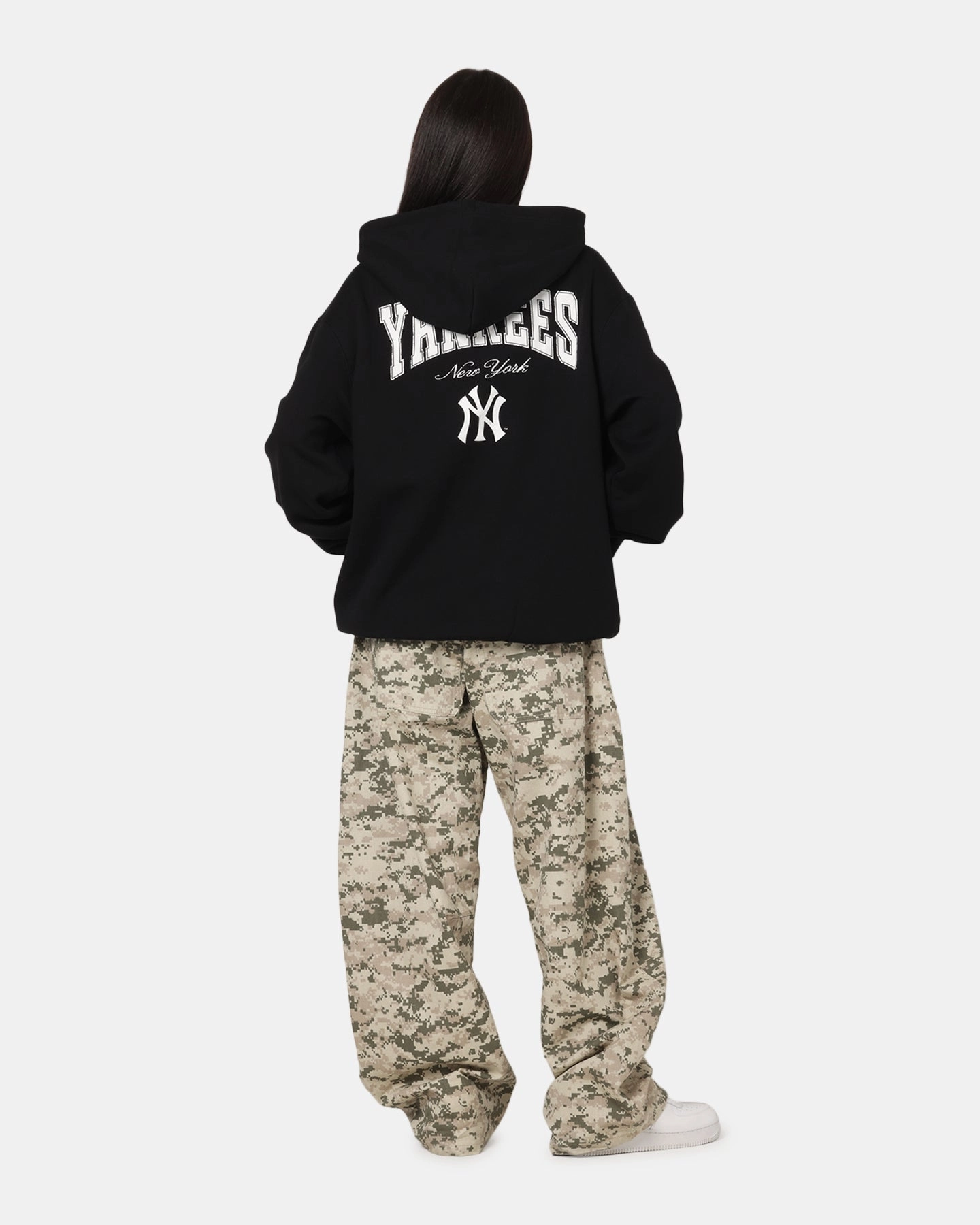 Majestic Athletic New York Yankees Champs Serial Mono Hoodie Black Articulated Seams
