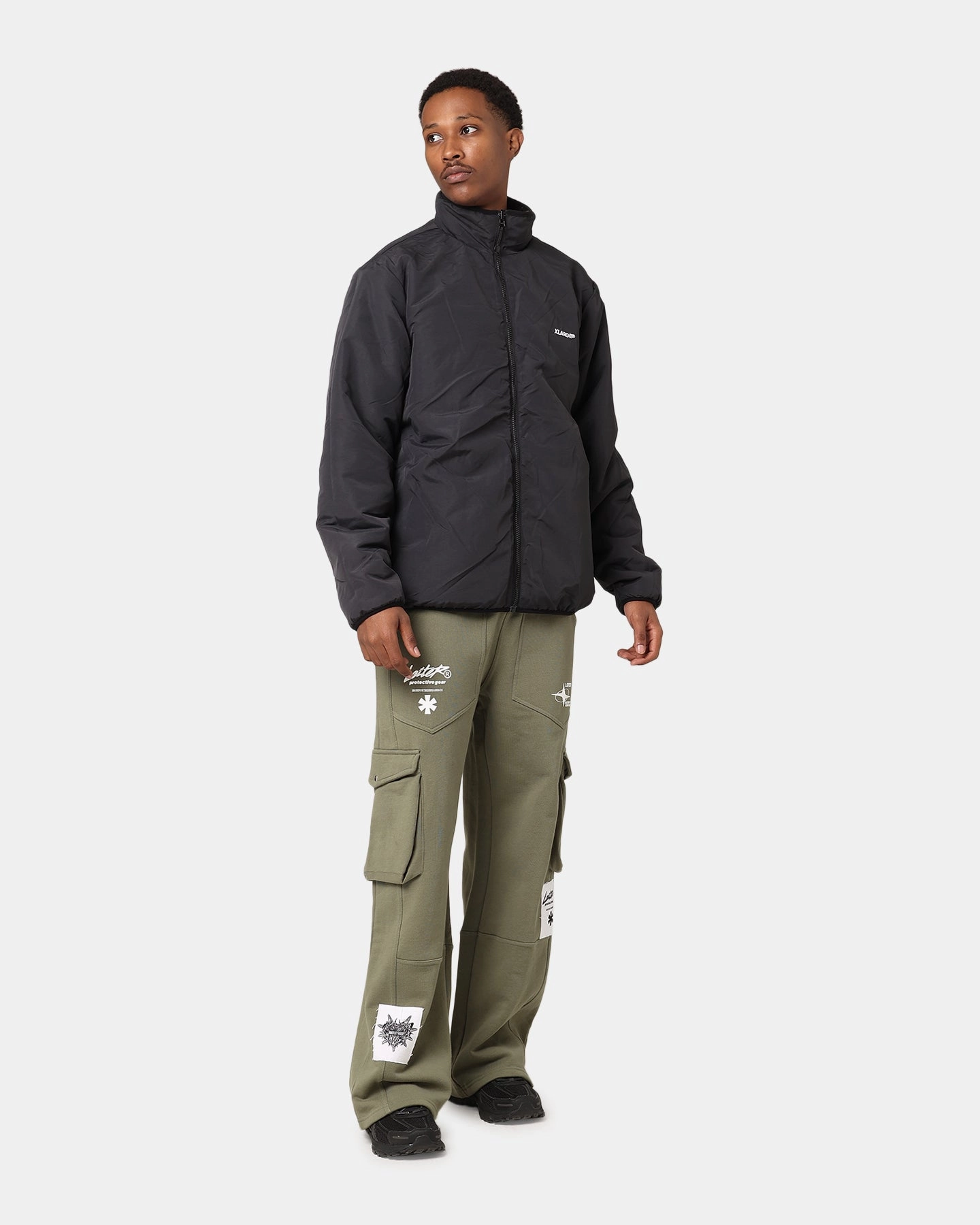 Laser Cut Vents Solid Color X-Large Reversible Sherpa Jacket Black/Camo