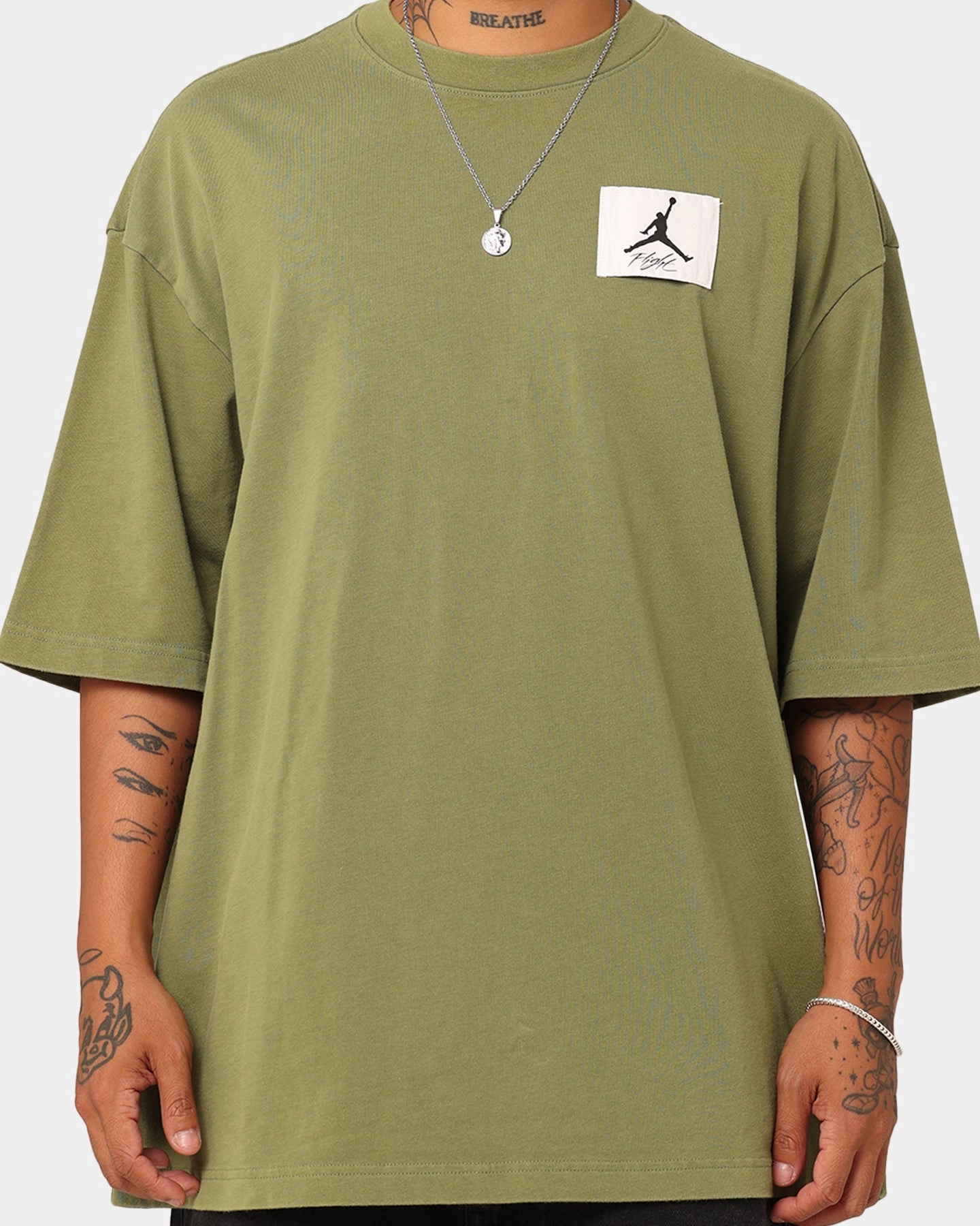 Minimal Style Trend Jordan Flight Essentials Oversized T-Shirt Sky J Light Olive