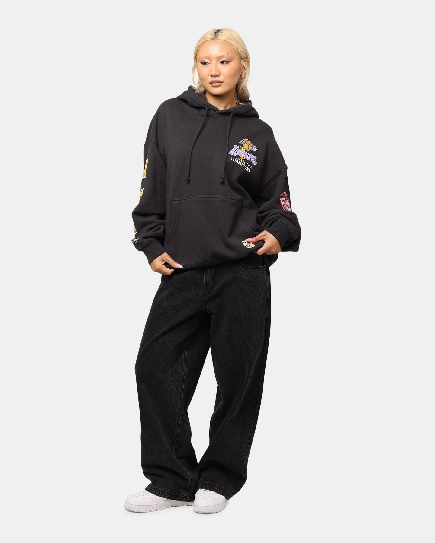 Limited Edition Mitchell & Ness Los Angeles Lakers Pinnacle Hoodie Faded Black