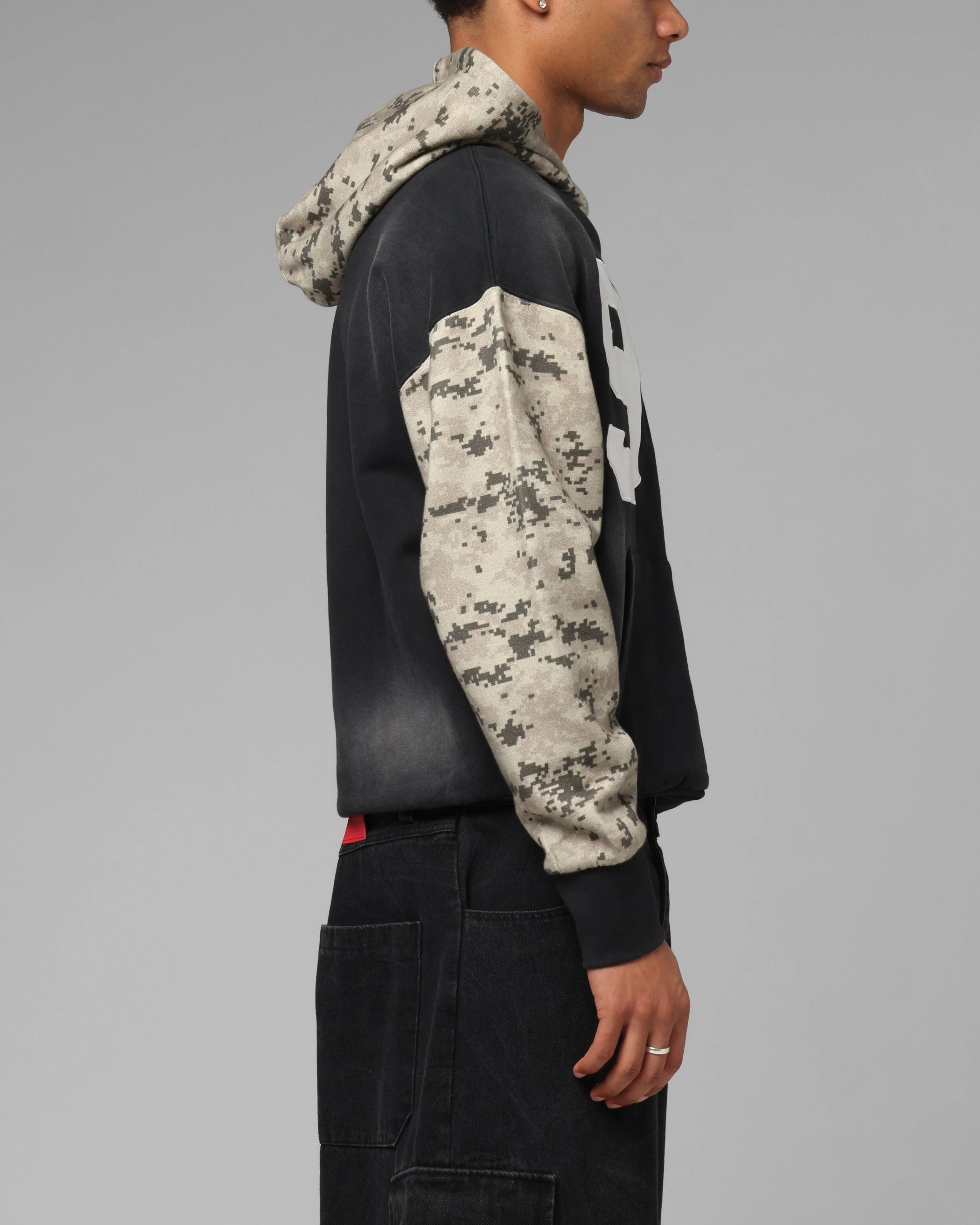 See Loiter Cosmos Hoodie Black/Camo