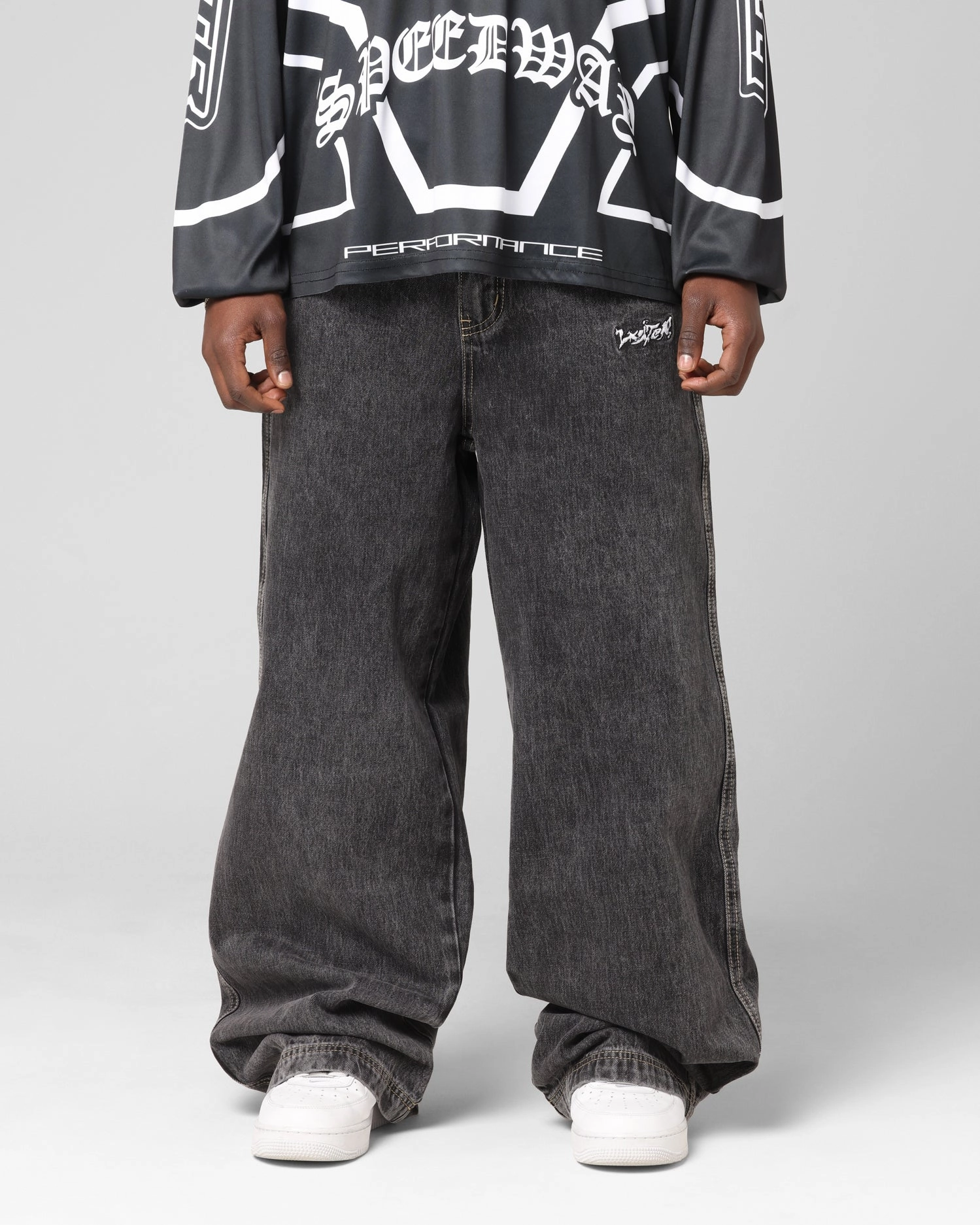Modern Minimalist Rainy Day Loiter Star Born Jeans Dirty Grey