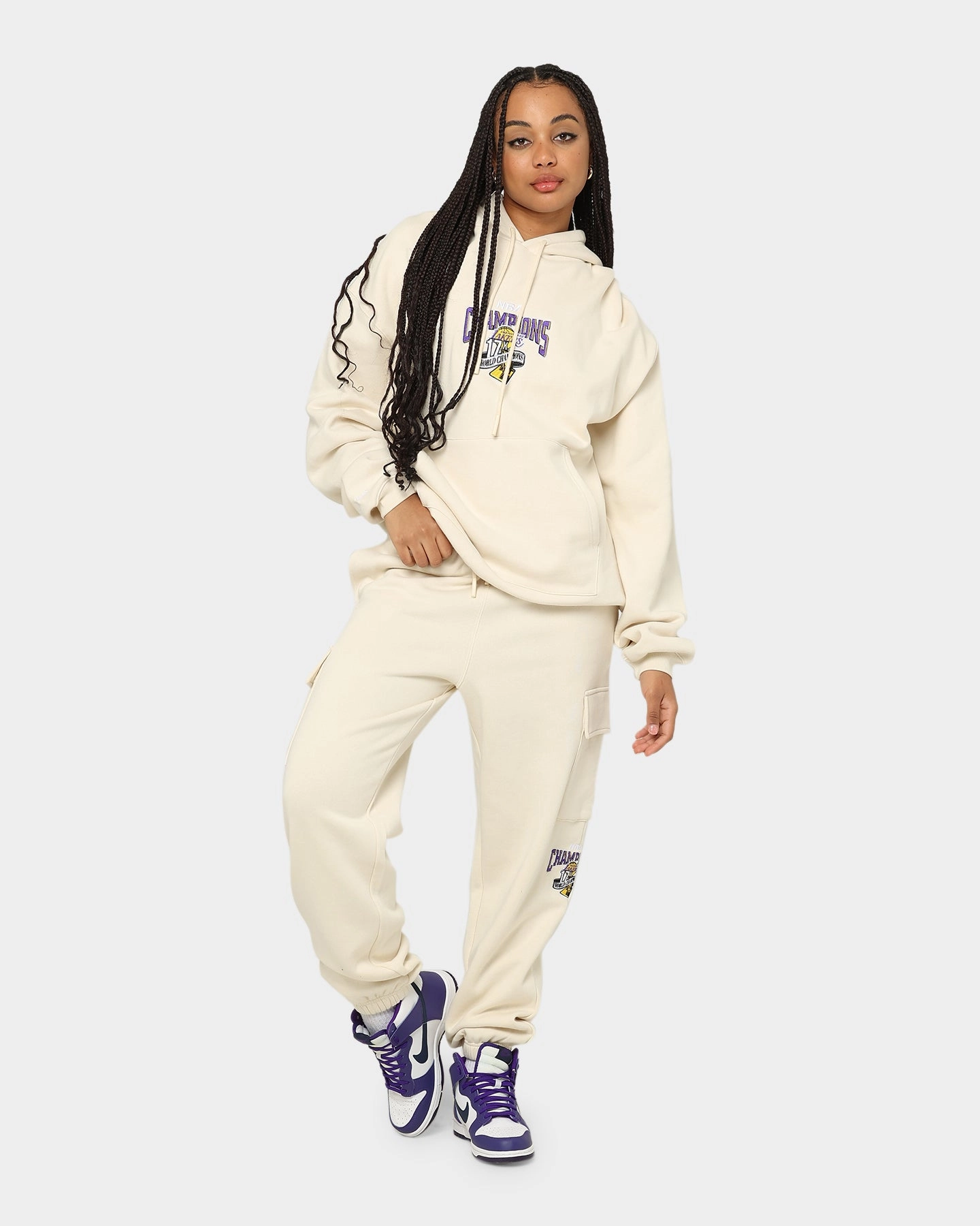 models Minimalist Mitchell & Ness Los Angeles Lakers Anniversary Hoodie Khaki