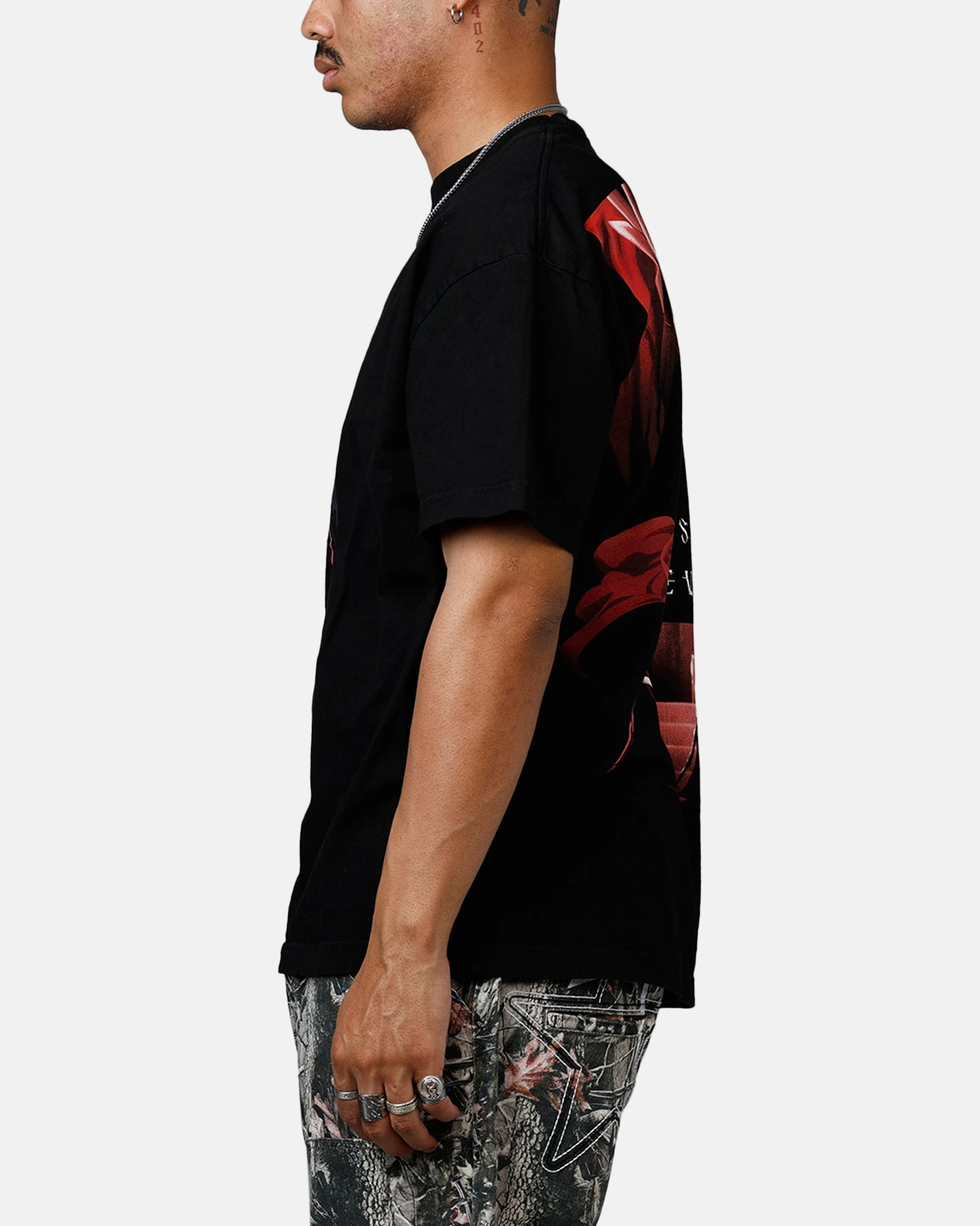 Pocket Reinforcement NonIrritating Fabric Goat Crew X Solo Leveling Igris T-Shirt Black