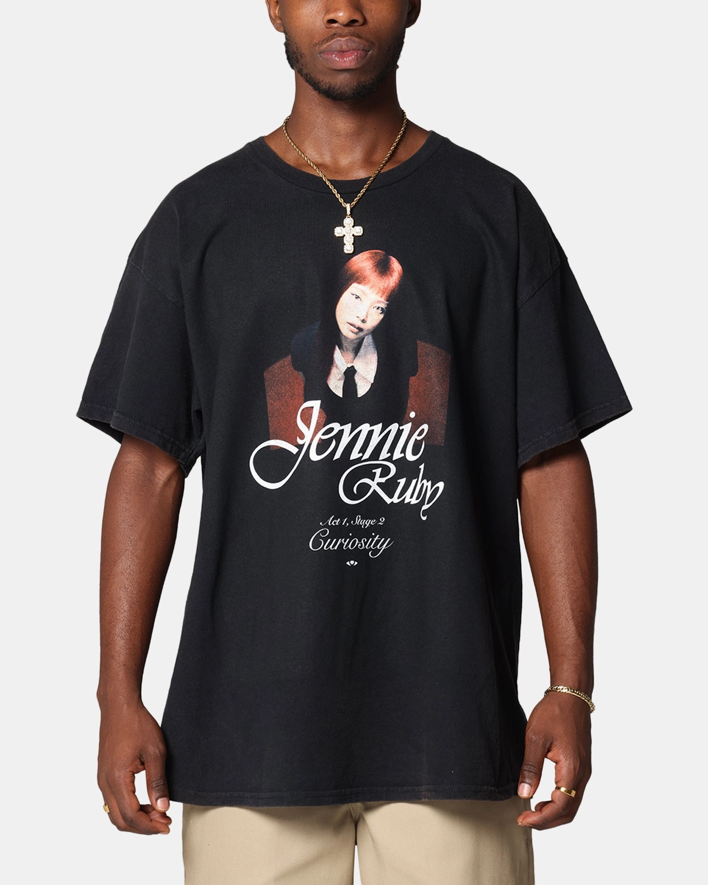 Jennie Ruby Curiosity T-Shirt Black Vintage Outdoor Style Trend Comfort Design