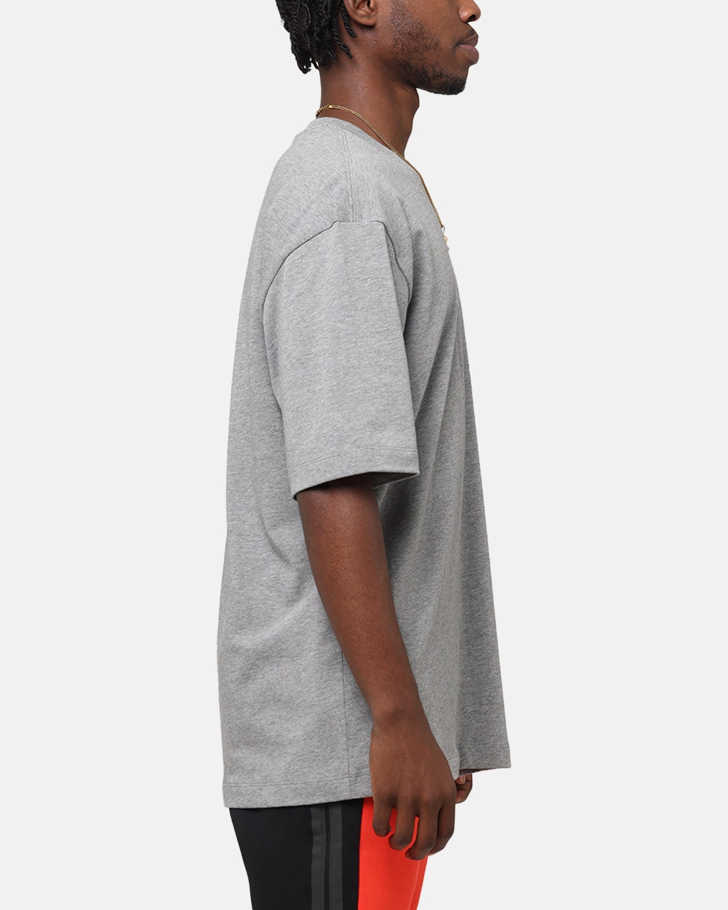 Jordan Brand Sneaker Patch Crewneck T-Shirt Carbon Heather Modern Comfort Style Yoga flexibility