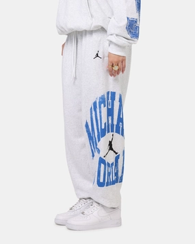 Fitted waist Essential Wear Jordan Brooklyn Collegiate Pants Birch Heather/Black