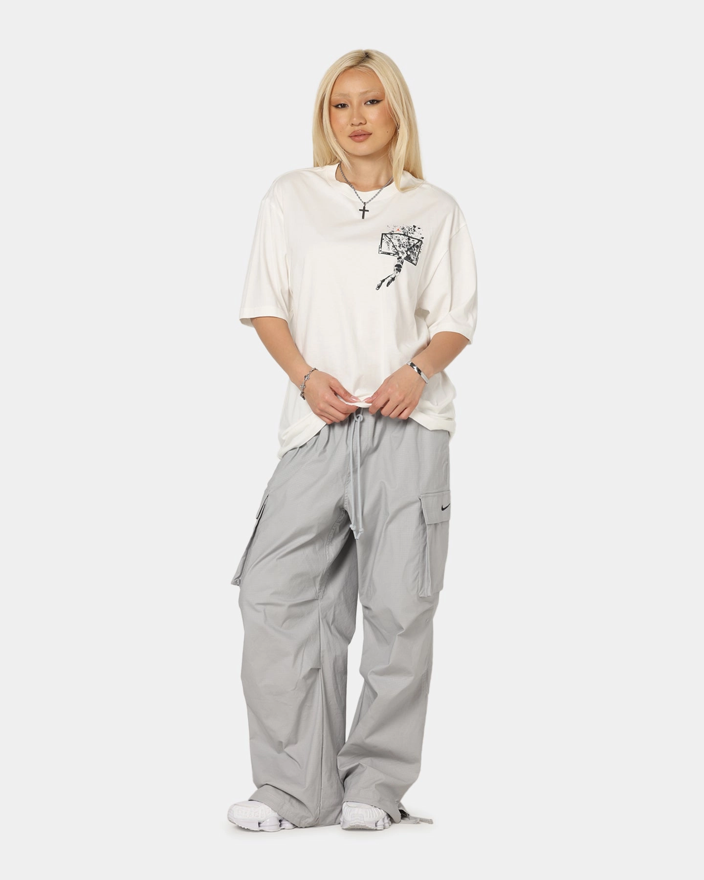 Cozy Essentials Versatile Style Trend Jordan Brooklyn Shattered Back Board Oversized Graphic T-Shirt Sail
