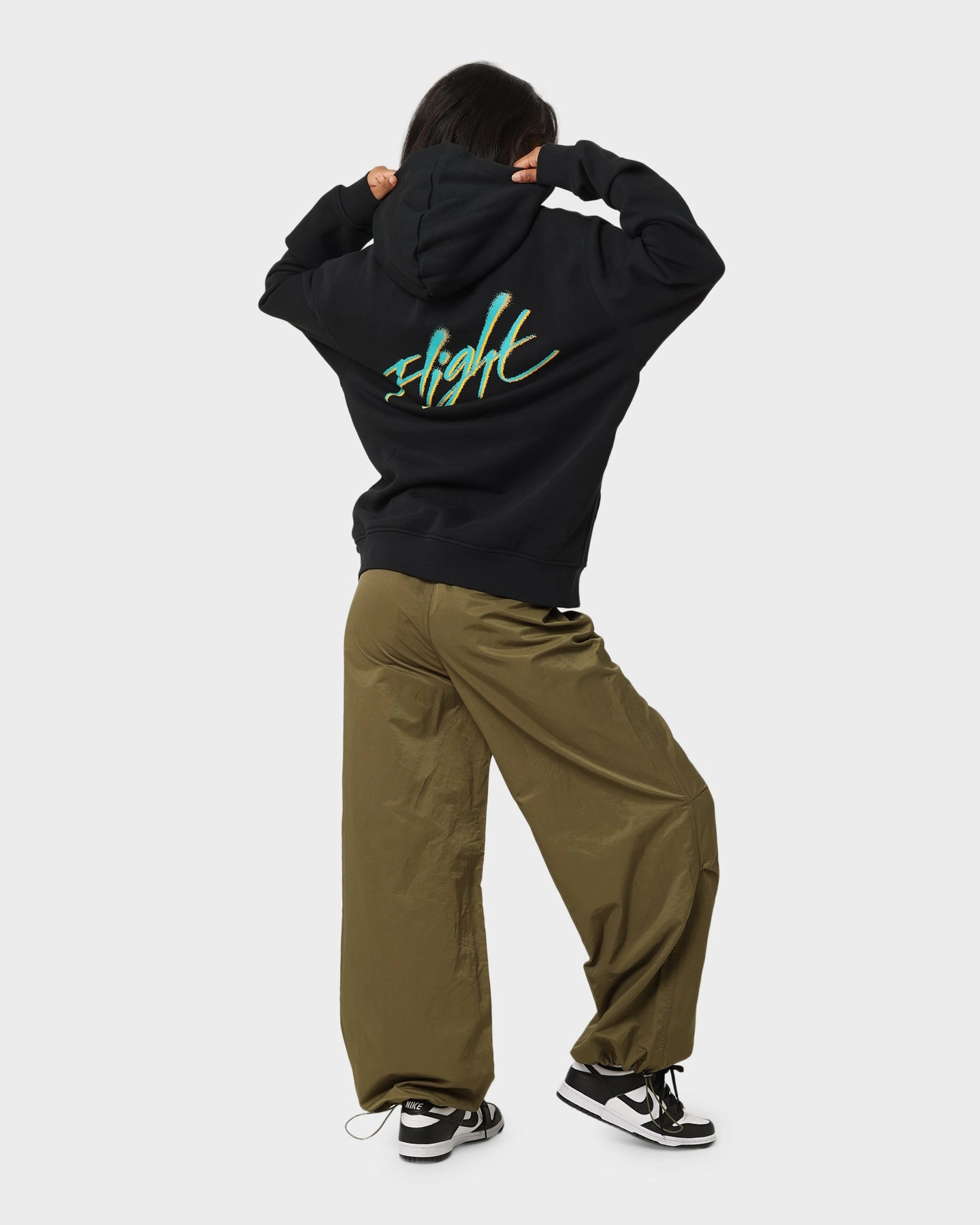 Jordan Essential Flight Graphic Fleece Hoodie Black/New Emerald Layered construction