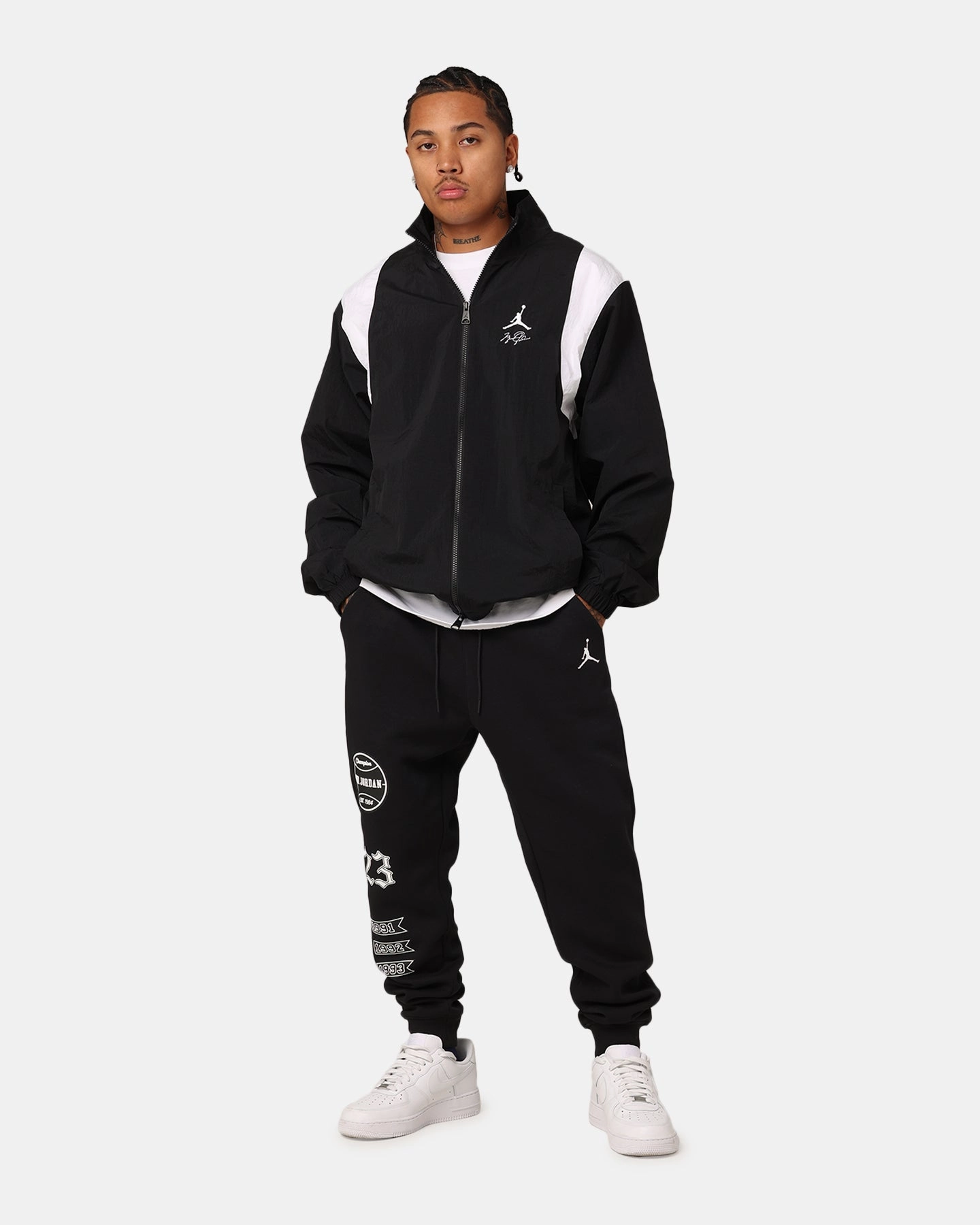 Disrupt Roll Jordan Essentials Jacket Black/White