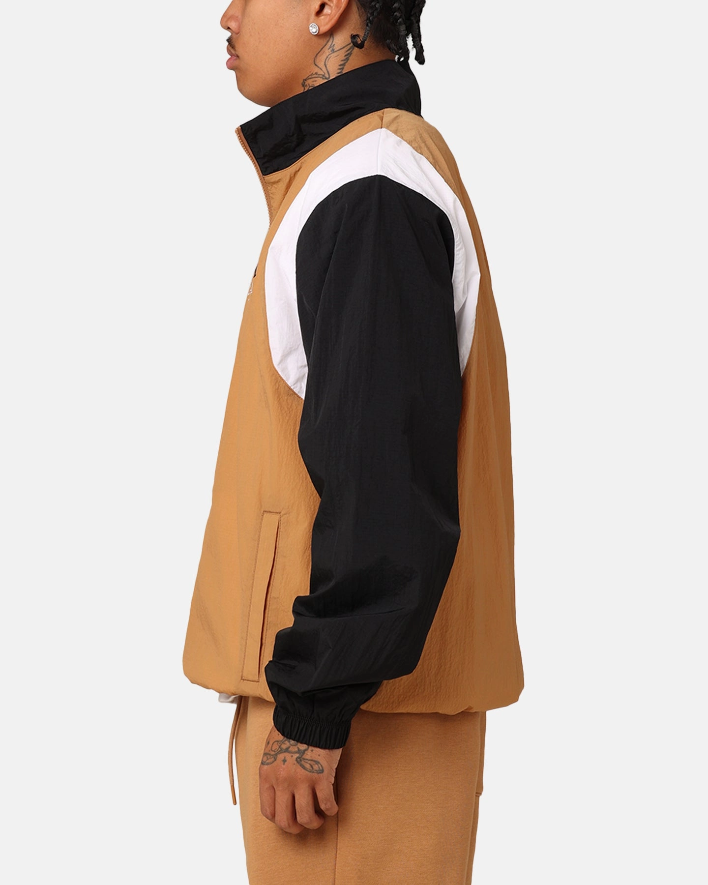 Smooth Feel divers Jordan Essentials Jacket Dark Brown/White