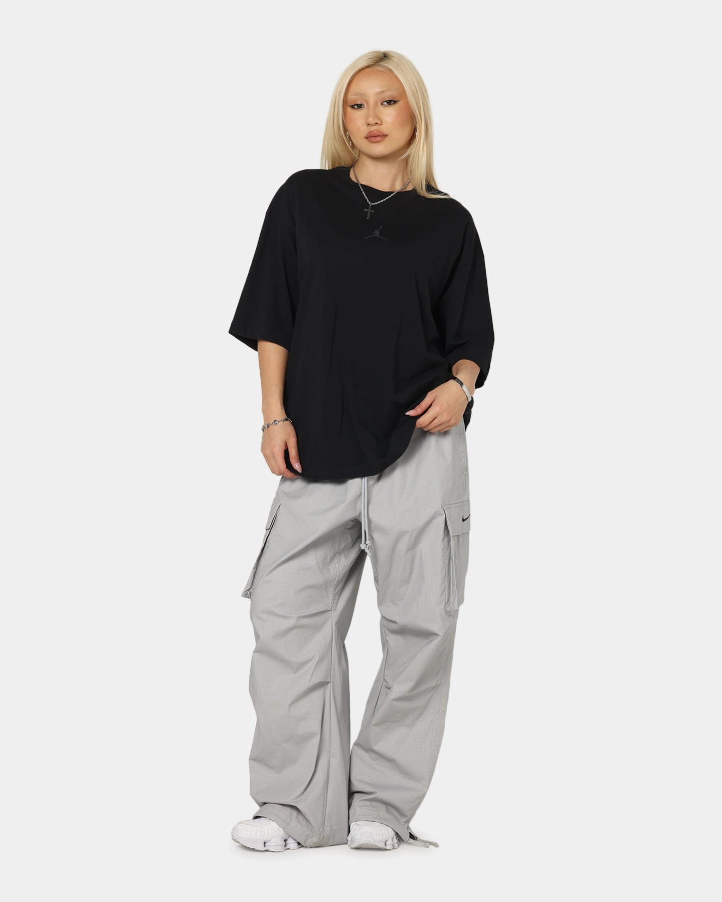 Jordan Flight Essentials Oversized Crewneck T-Shirt Black/Black Versatile Comfort Essential Wardrobe