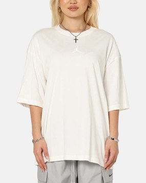 Perfect for Layering Jordan Flight Essentials Oversized Crewneck T-Shirt Sail/Sail