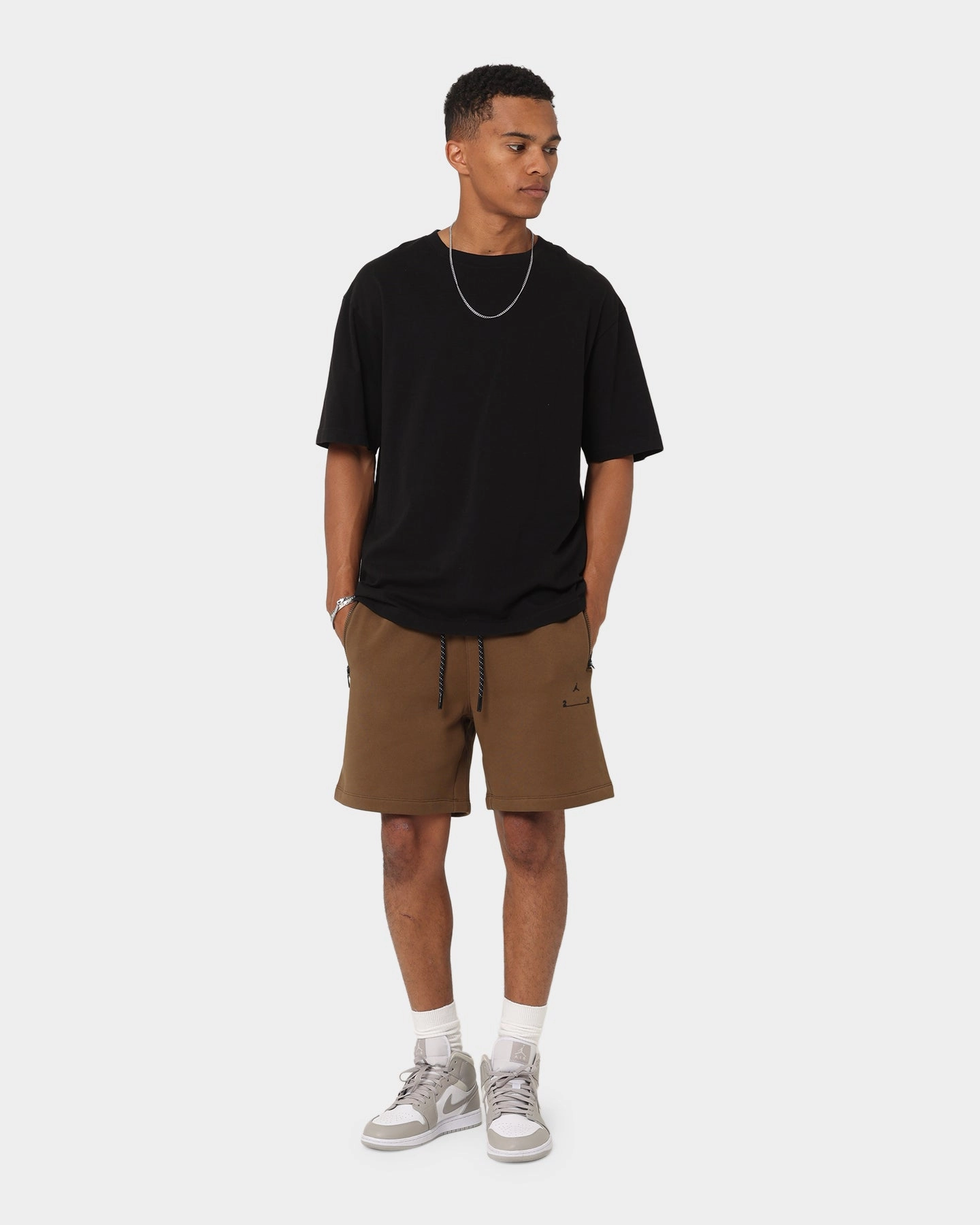 Jordan Jordan 23 Engineered Fleece Shorts Light Olive mid-rise