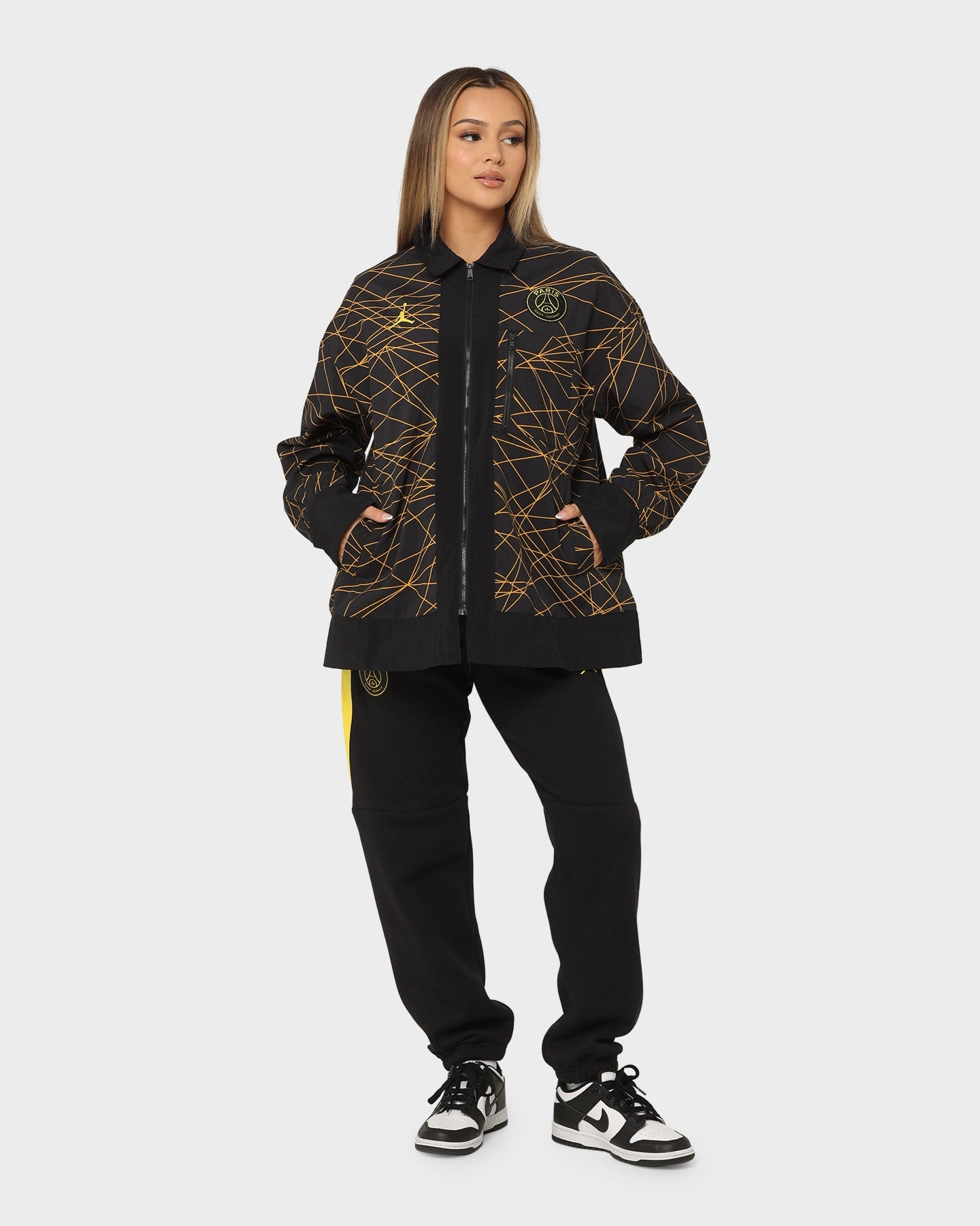 Silk Enjoy Jordan Women's Jordan X Paris Saint-Germain Anthem Jacket Black/Tour Yellow