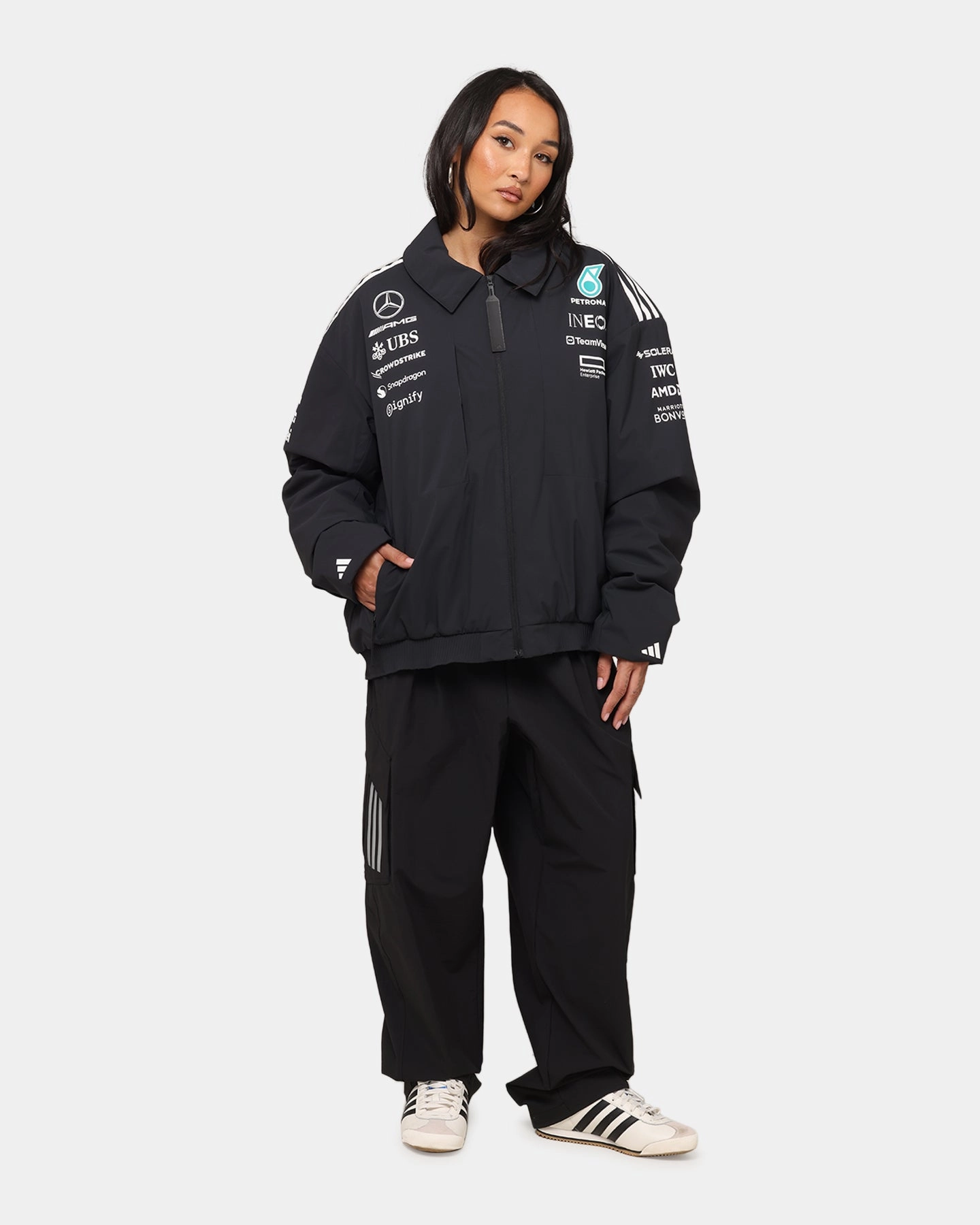 StretchMaterial adidas x Mercedes-AMG PETRONAS Formula One F1 2025 Team Jacket Black/White