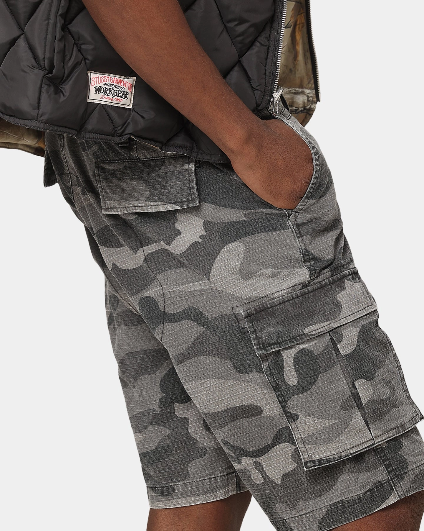 Easy Fit beach volleyball gear XXIII Torrent Cargo Shorts Washed Black Camo