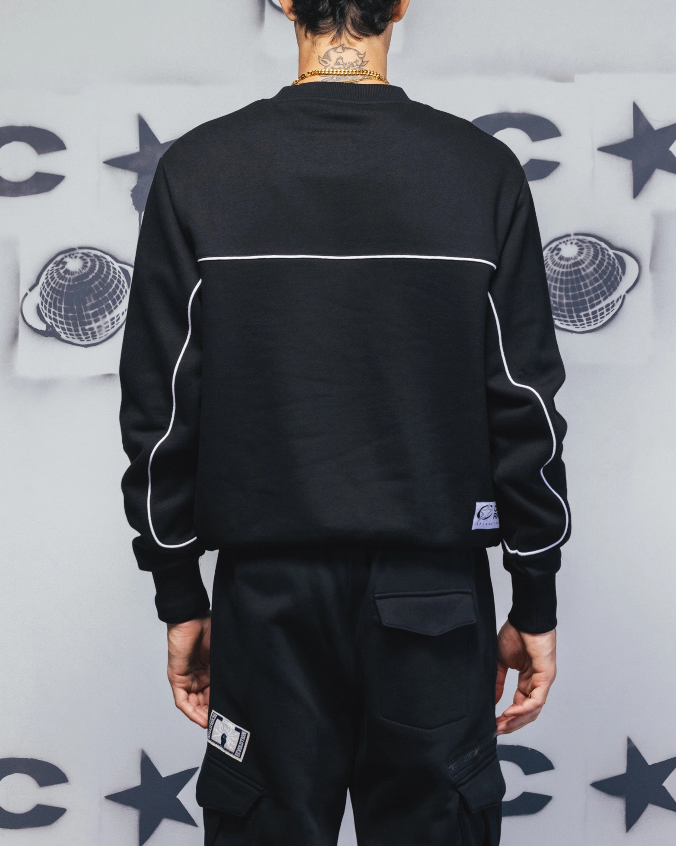 Style Staple Thermal Core Technology Carre Trainer Oversized Panelled Crewneck Black