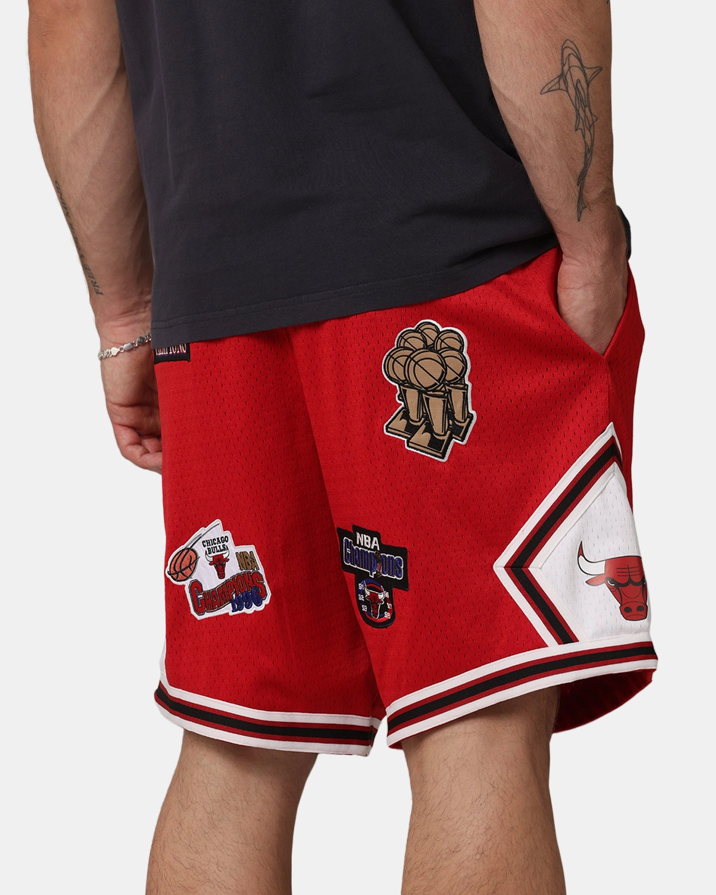 Mitchell & Ness Chicago Bulls 'UNC To Chicago' Champions Shorts Red Abrasion Resistant Edges anti static coating