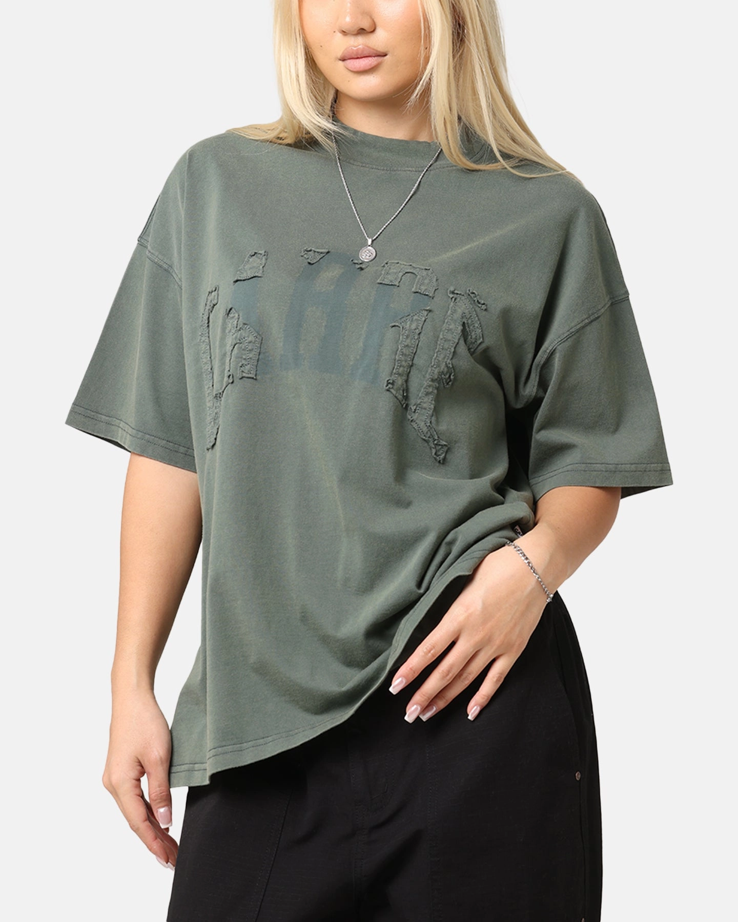 Carre Con-Star Oversized T-Shirt Rinsed Moss Green Unisex versatility