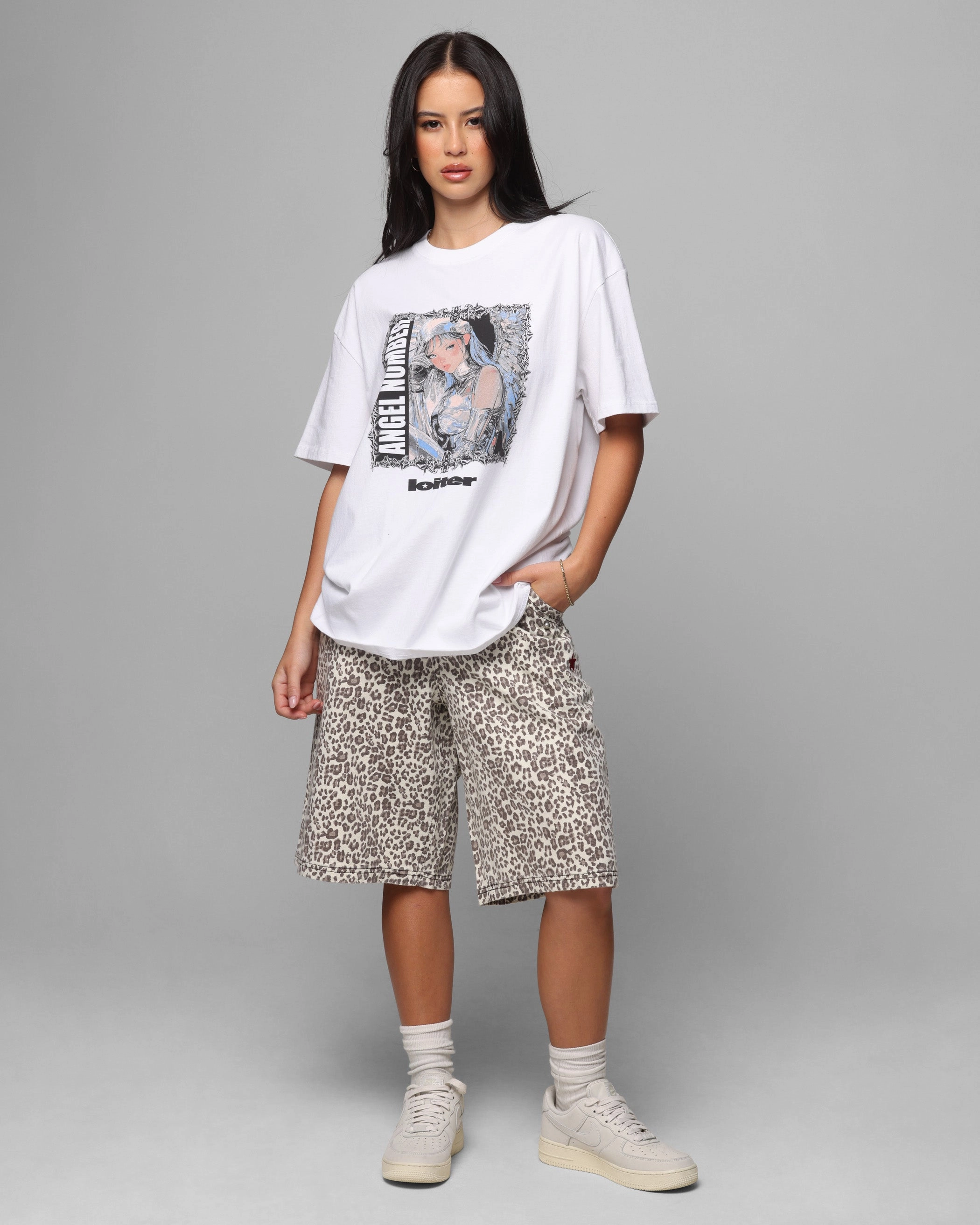 Bohemian style Layered Wear Loiter Angel Number T-Shirt White