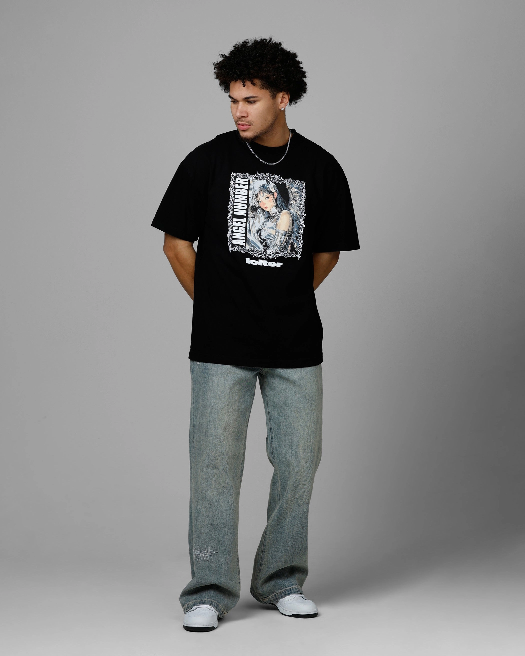Comfortable Look Loiter Angel Number Vintage T-Shirt Black