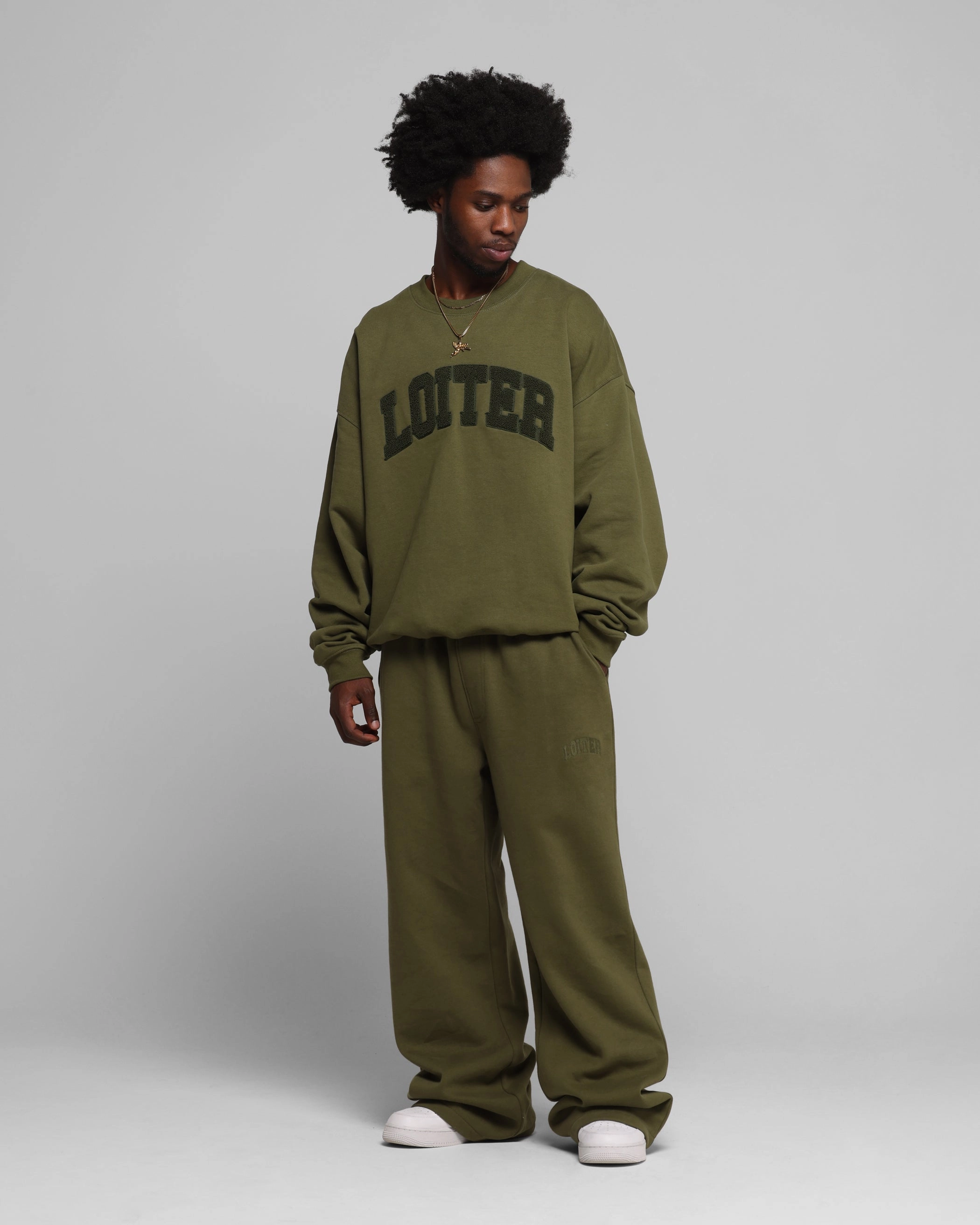 Wrinkle resistant fabric Loiter Arch Premium Sweat Pants Khaki