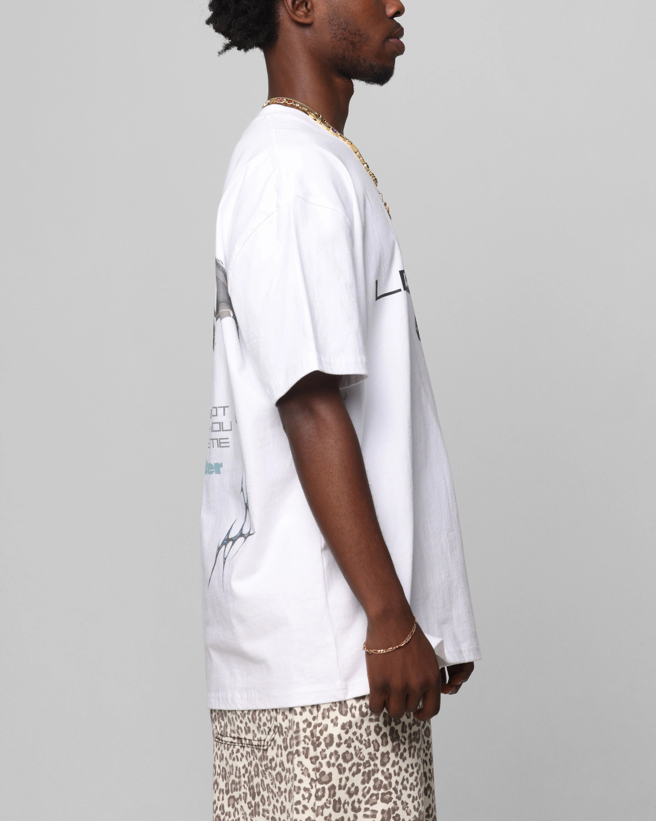 Comfy Essentials Wear Loiter Chrome Deceiver T-Shirt White