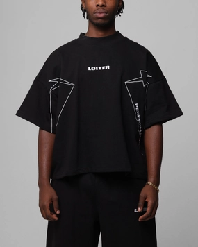 Stylish and Relaxed City Fashion Look Loiter Dark Performance T-Shirt Black