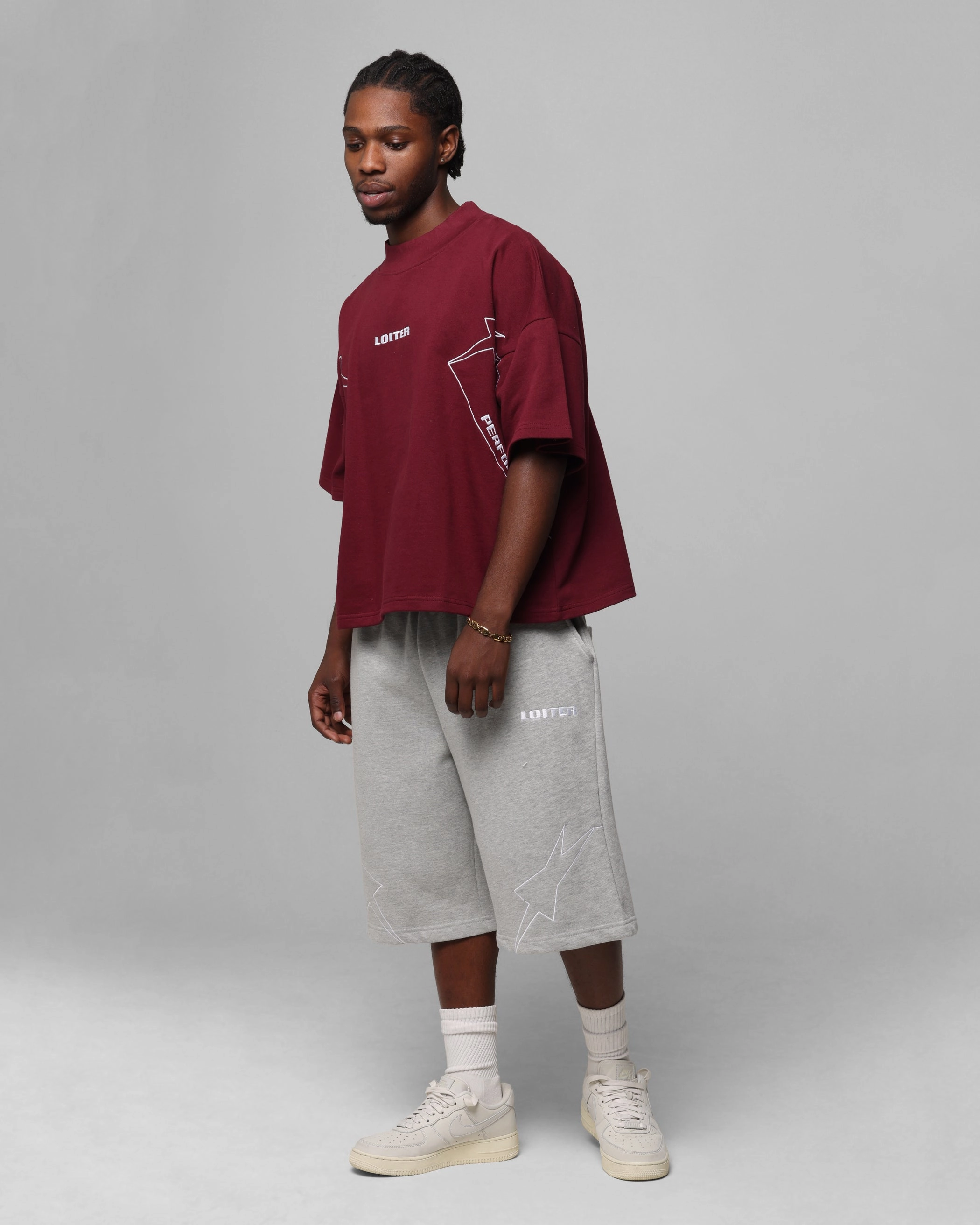 Bold Comfort Fun Style Loiter Dark Performance T-Shirt Burgandy