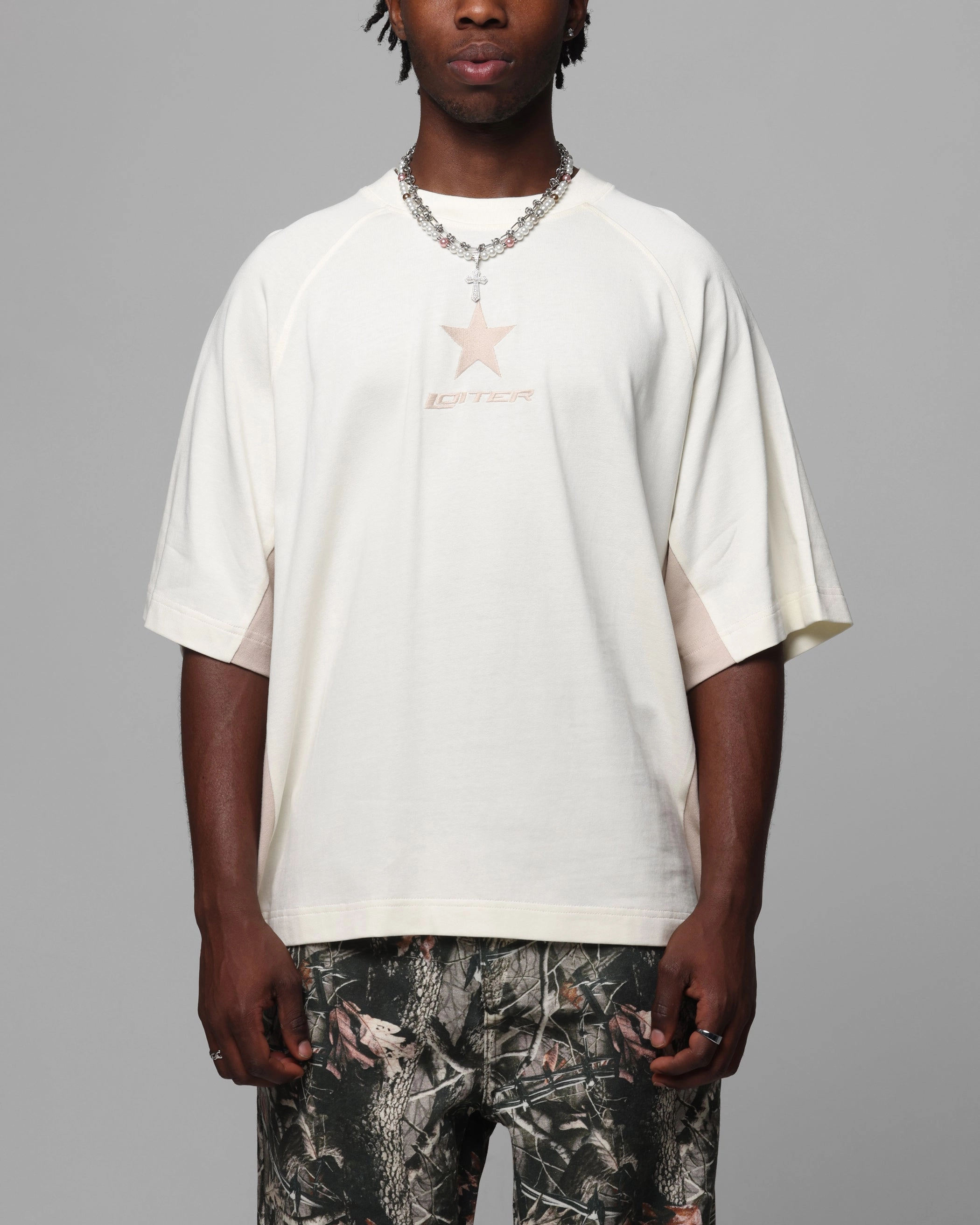 Stylish Essential Light Comfort Style Loiter Daytona Panel T-Shirt White/Stone