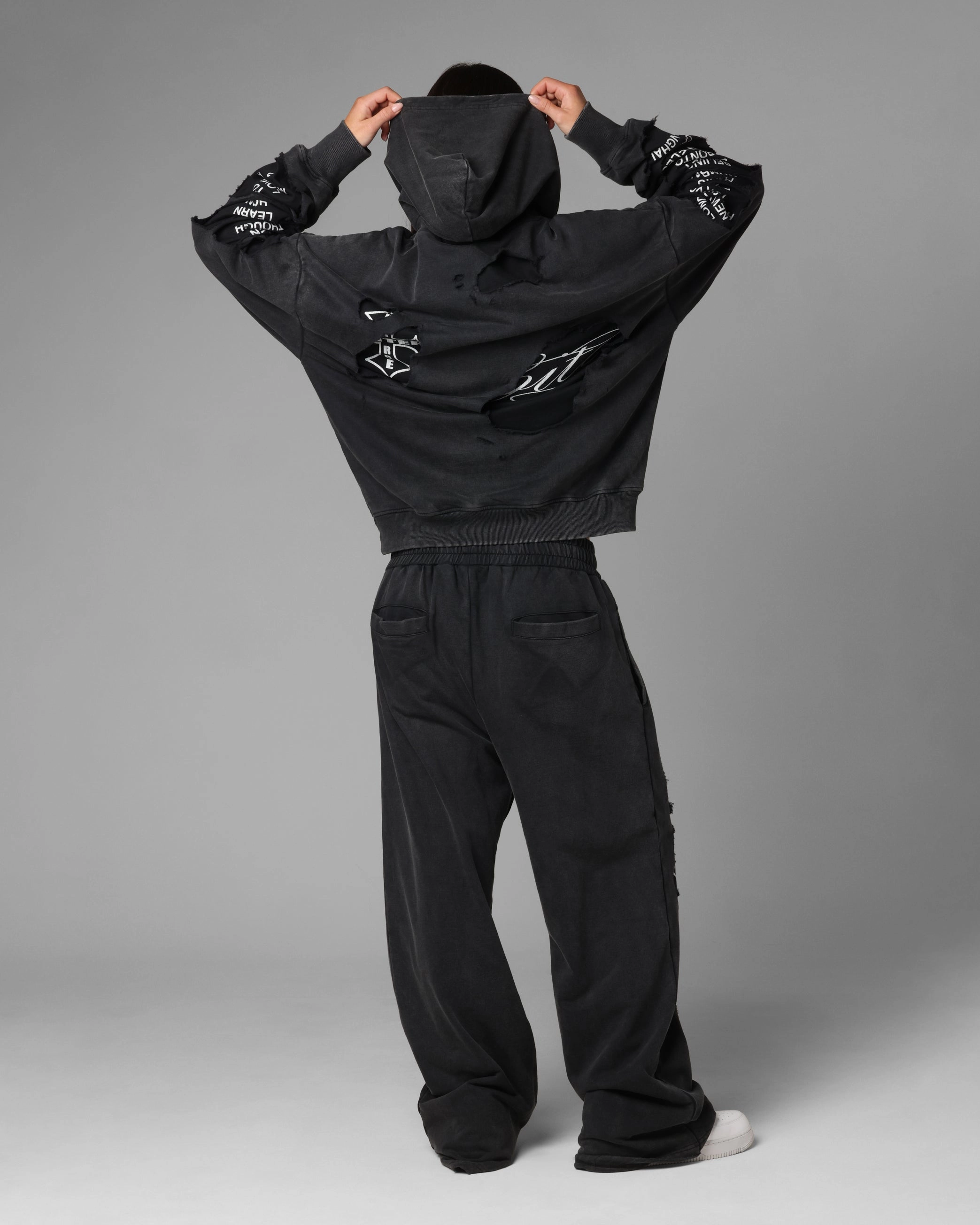 Non Irritating Collar Durable Material Loiter Destruction Hoodie Black