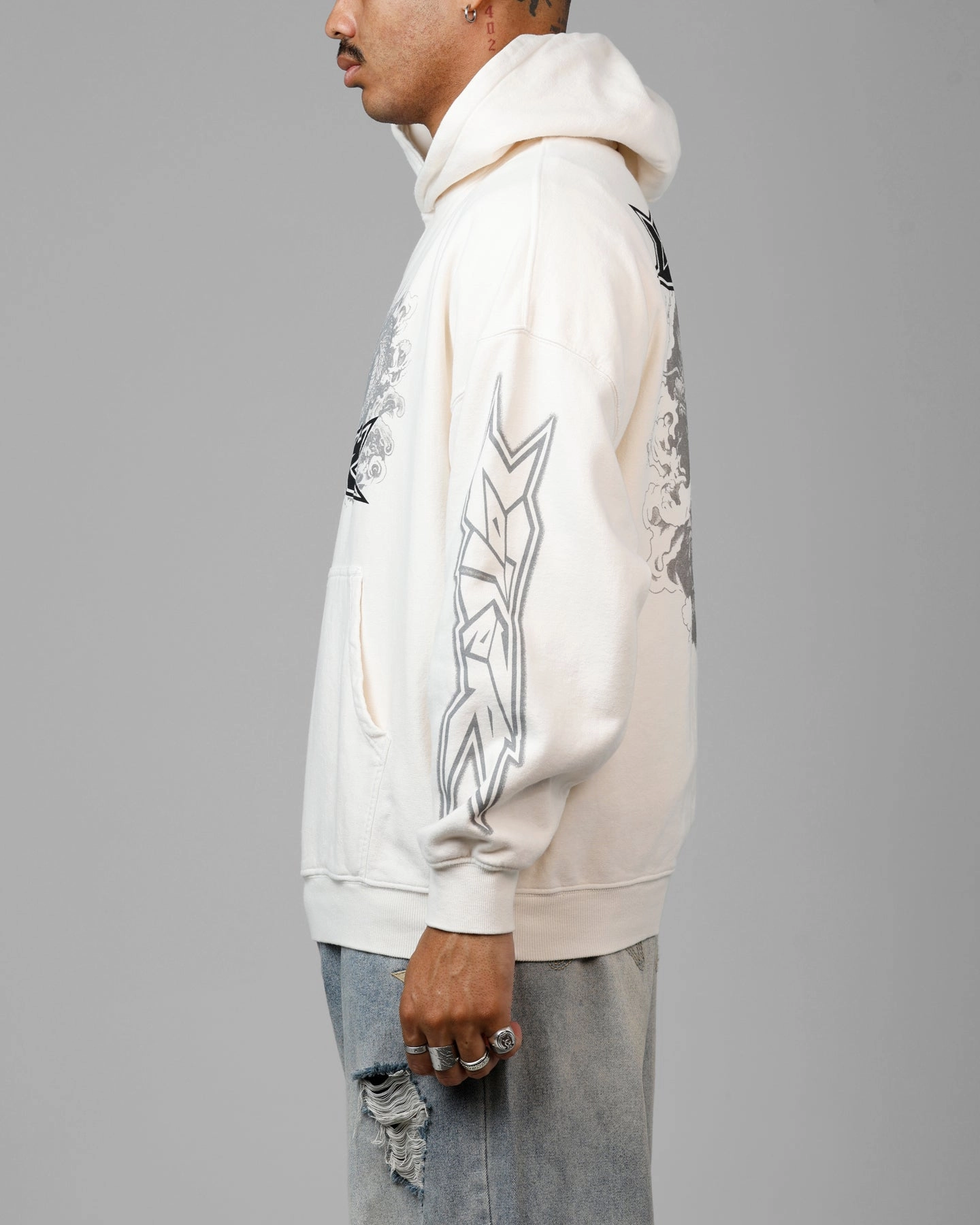 Non Restrictive Silhouette Versatile Outerwear Loiter Draco Born Hoodie Off White