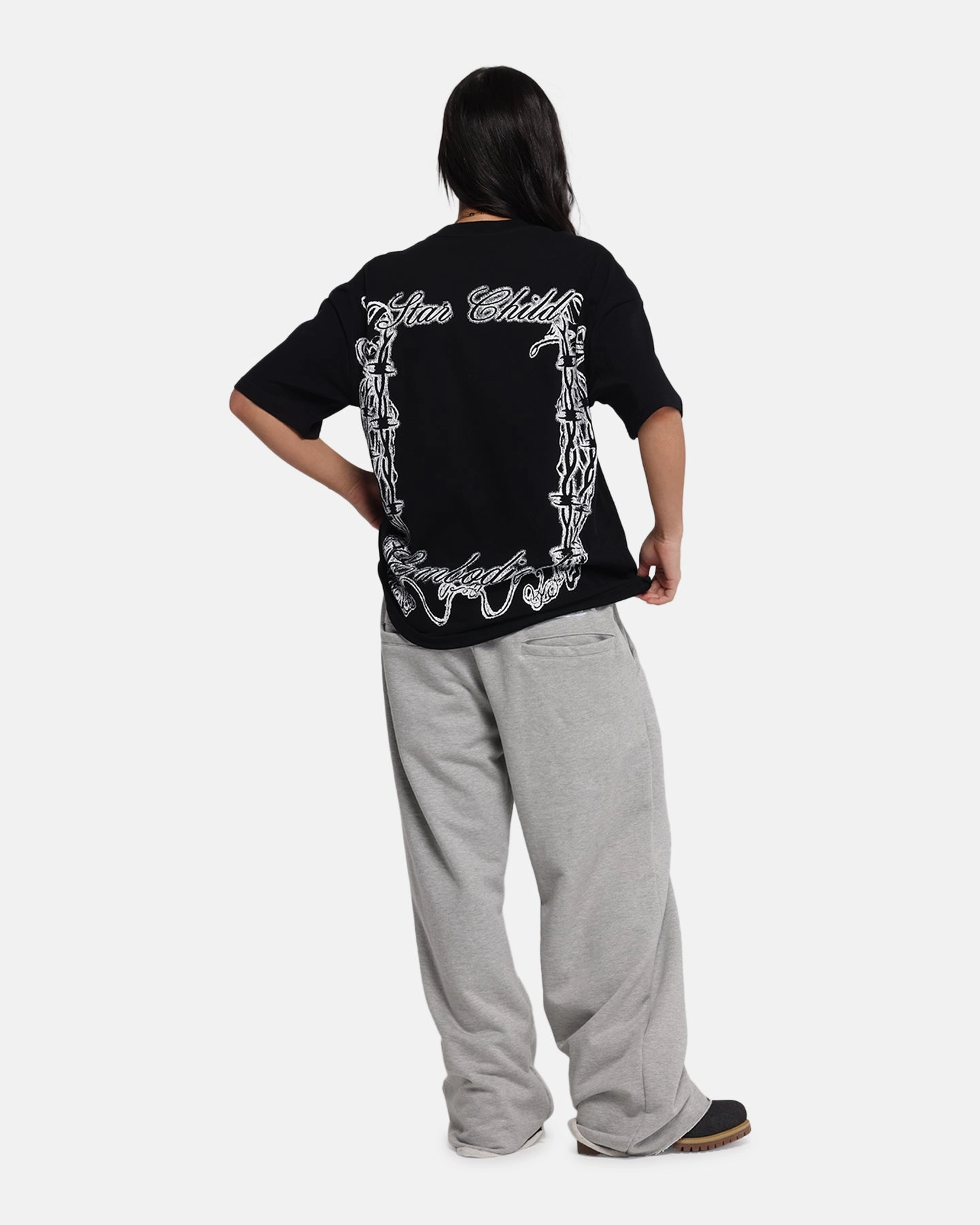 Seasonal Comfort Loiter Earth Angel T-Shirt Black