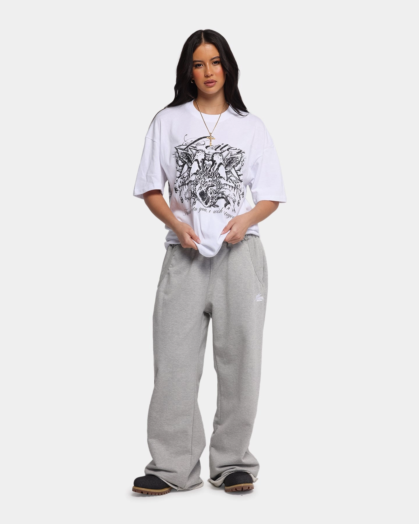 Flattering Fit Essential Piece Loiter Earth Angel T-Shirt White