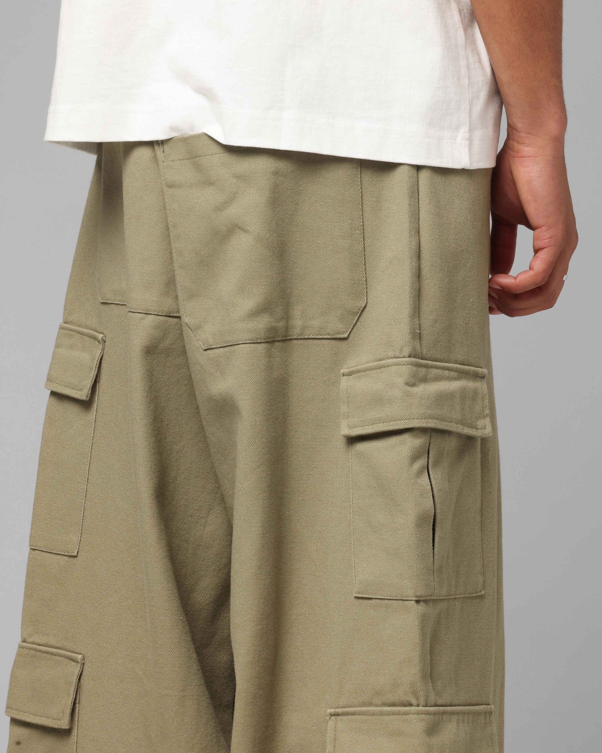 Loiter F-16 Balloon Cargo Pants Khaki LowProfileWaistband Corduroy texture