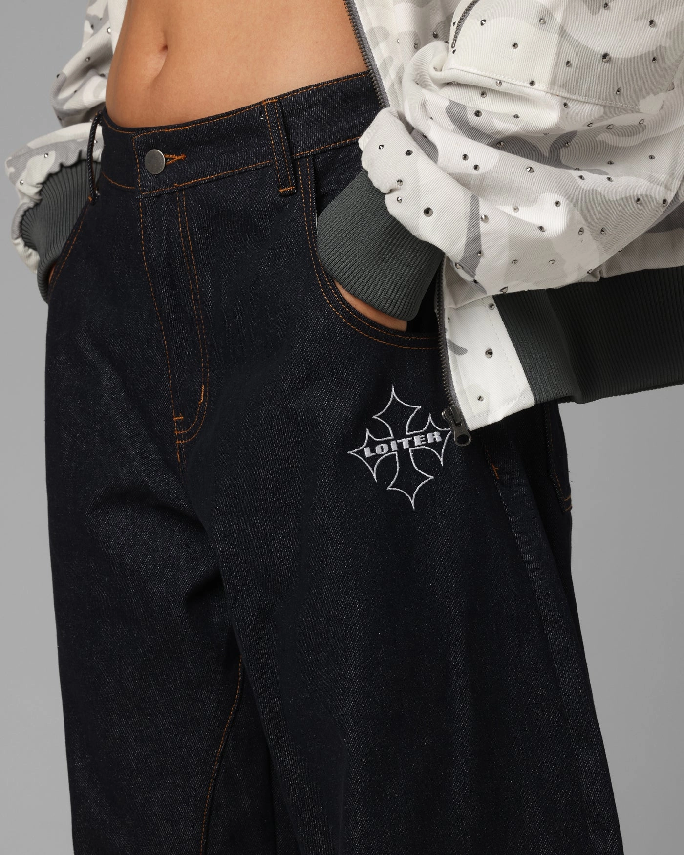Classic Wear Textured Everyday Layer Loiter F-16 Balloon Jeans Indigo