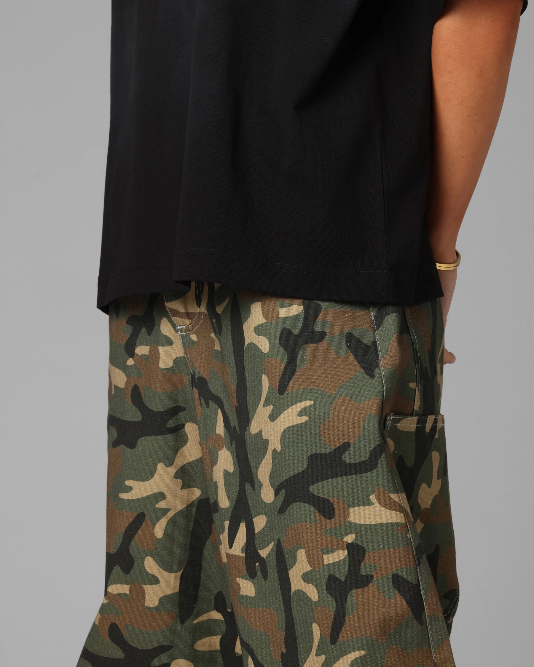 Universal Basic Loiter F-22 Raver Jeans Woodland Camo