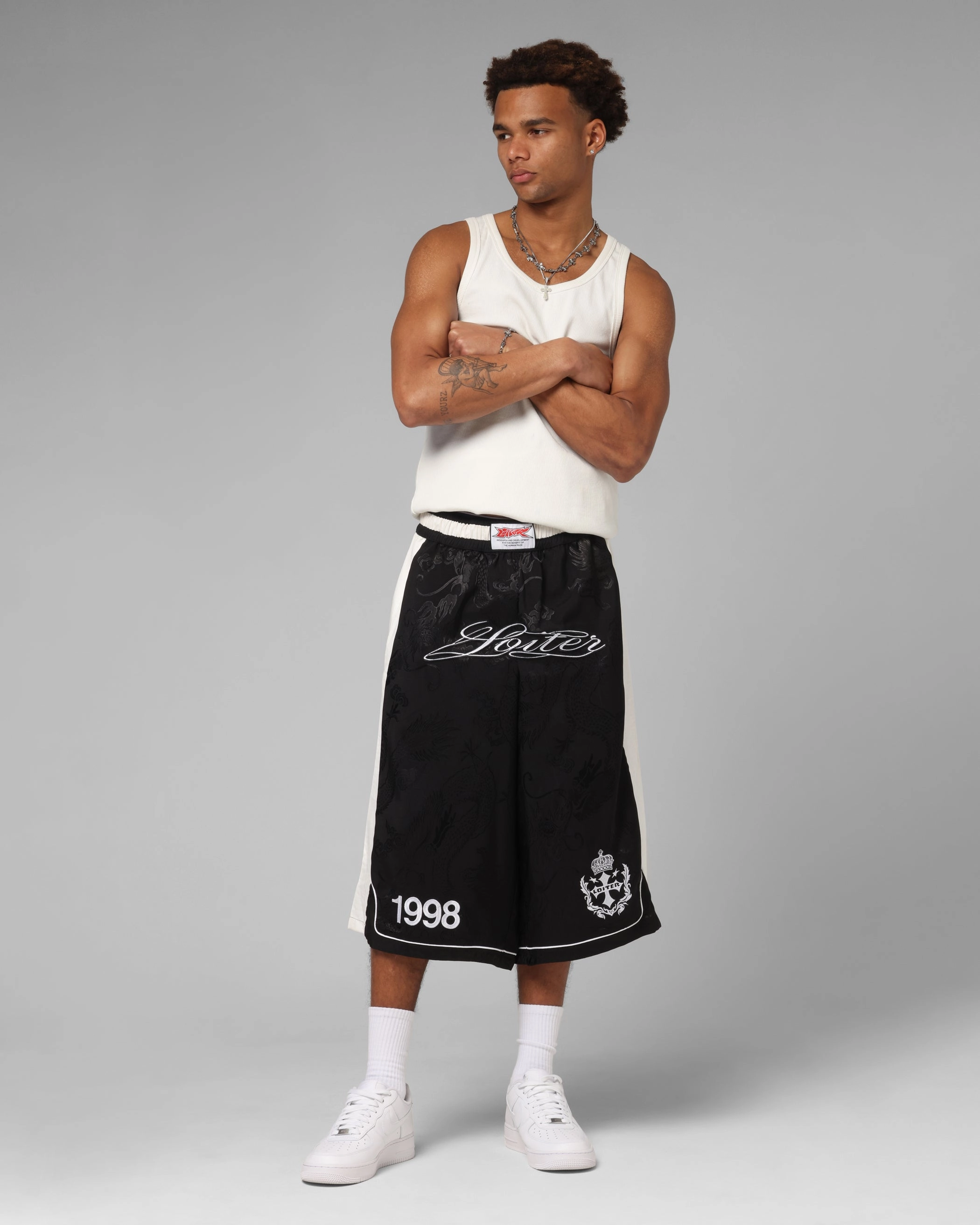 Non Binding Waistline Simple Style Loiter Fight Club 3 Quarter Shorts Black