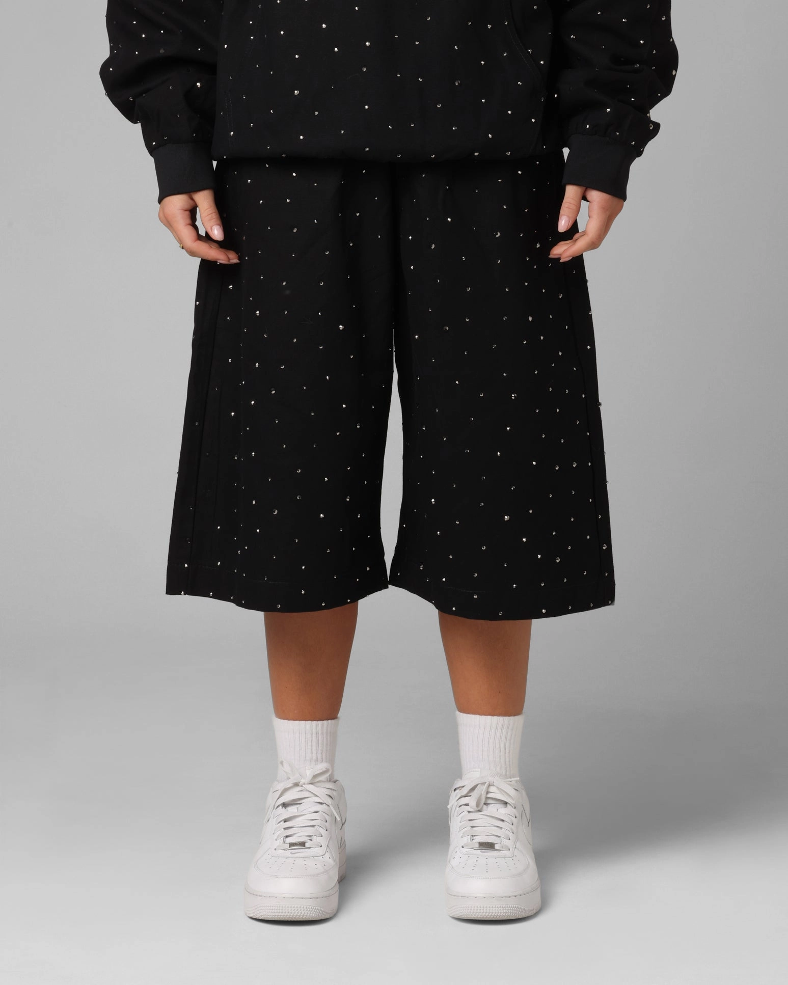 Stretch Woven Fabric Versatile Fit Loiter Hail Storm Shorts Black