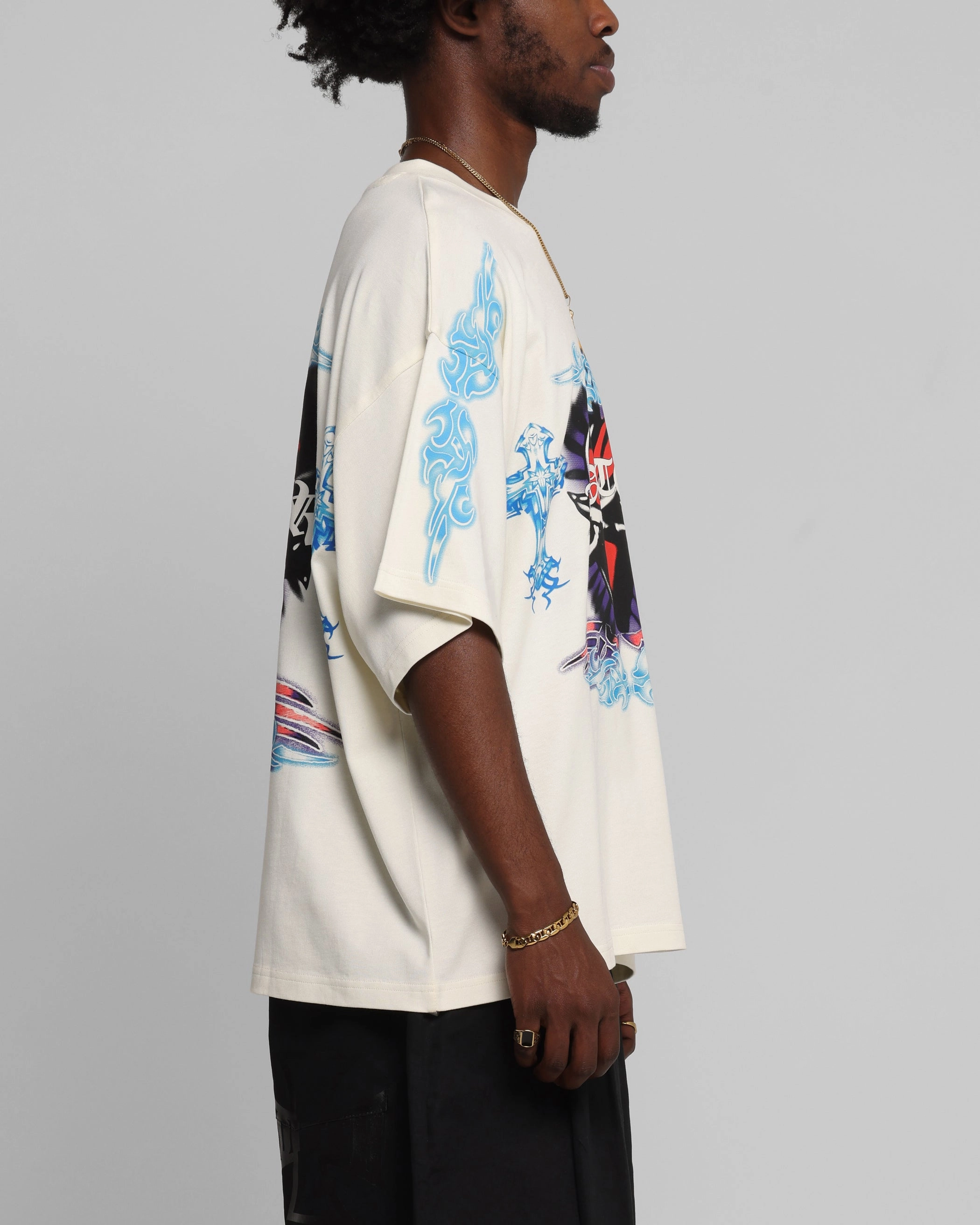 Loiter Hearts T-Shirt Off White perfect for all-day wear