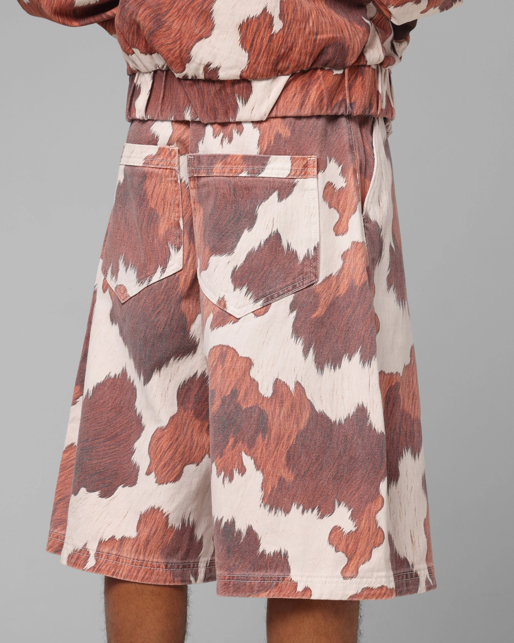 Chic Comfort Loiter Hide Jorts Cowhide
