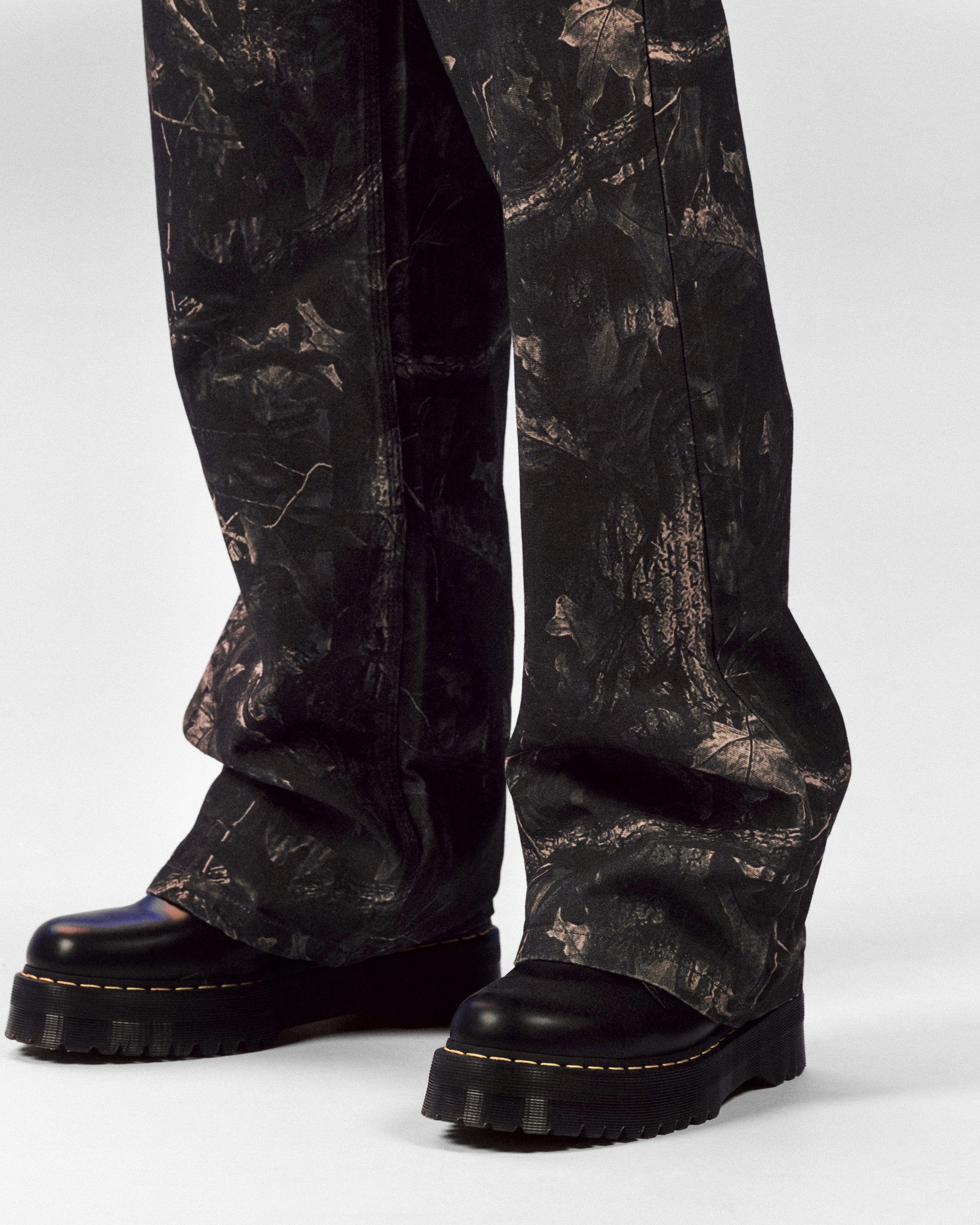 Loiter Hunter Camo Pants Camo Mix Stretchy Waist